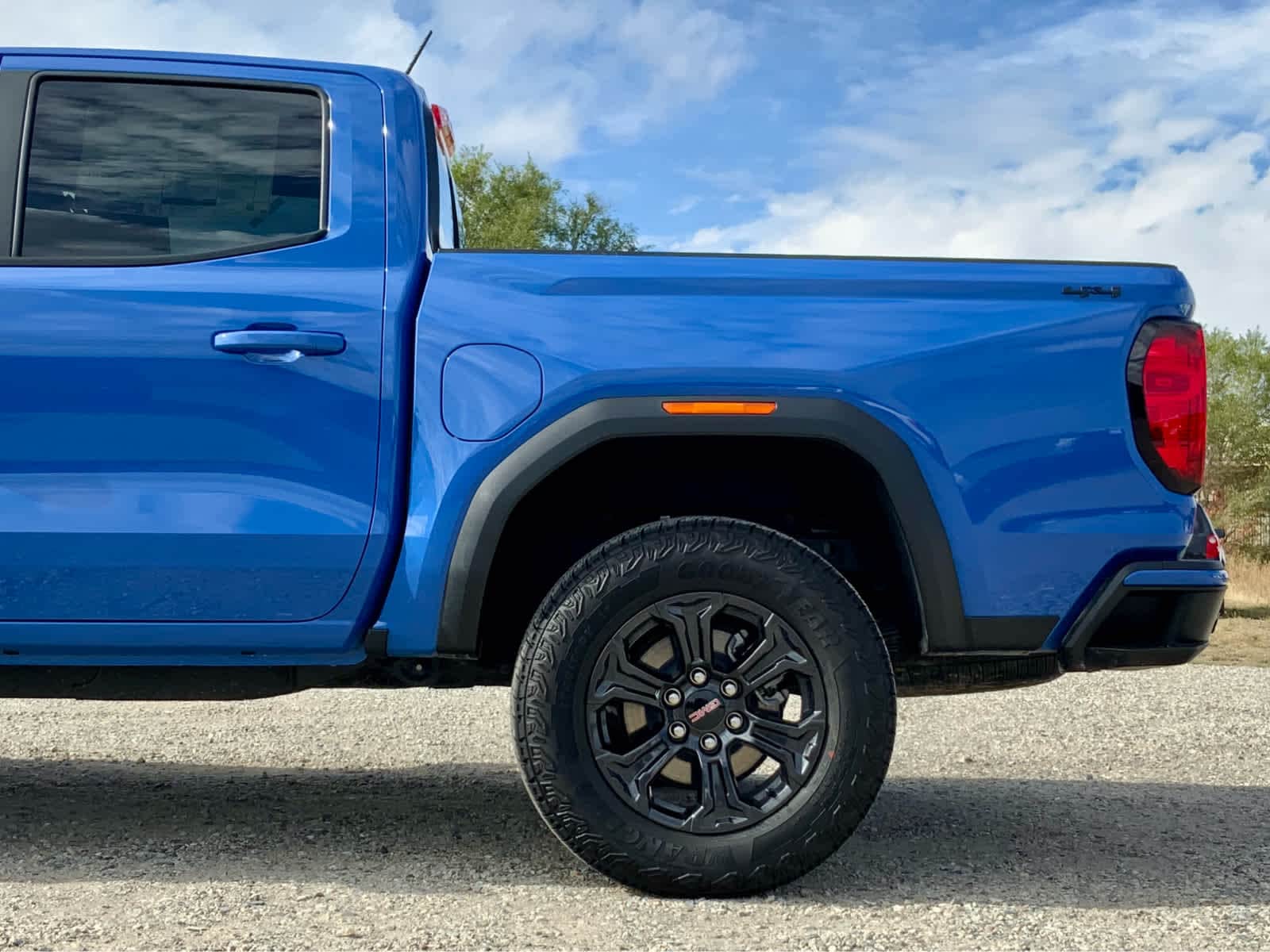 Thumbnail: 2025 GMC Canyon - 15