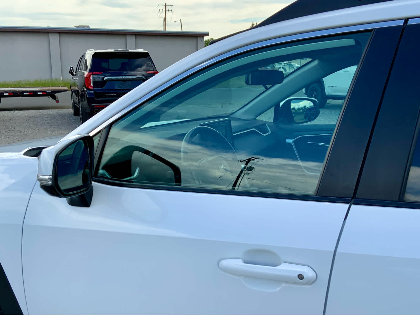 Thumbnail: 2022 Toyota RAV4 - 14
