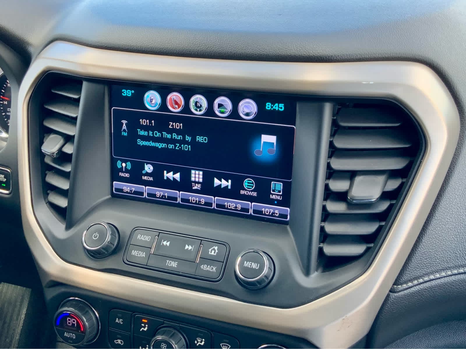 Thumbnail: 2019 GMC Acadia - 43