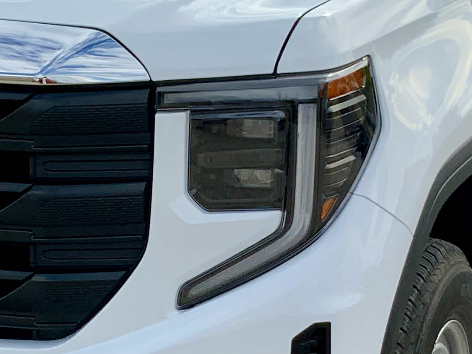 Thumbnail: 2025 GMC Sierra 1500 - 17