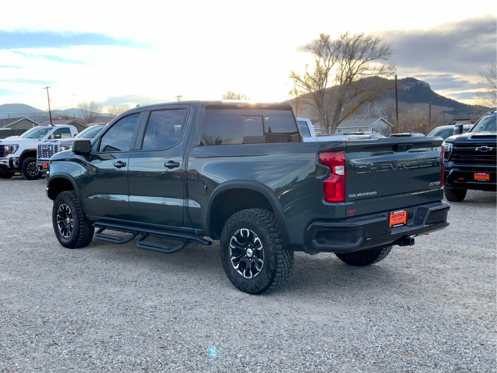 2025 Chevrolet Silverado 1500 ZR2 photo 3