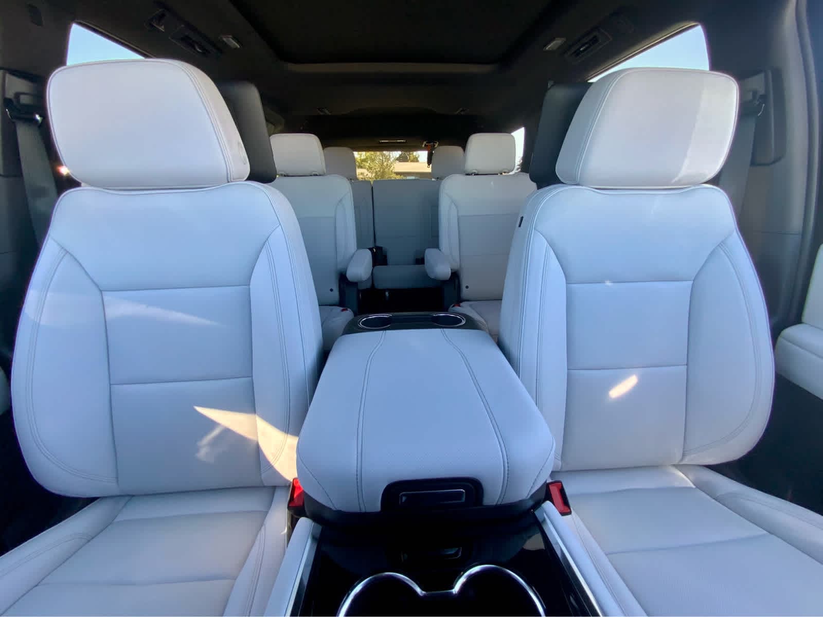 Thumbnail: 2026 Chevrolet Tahoe - 36