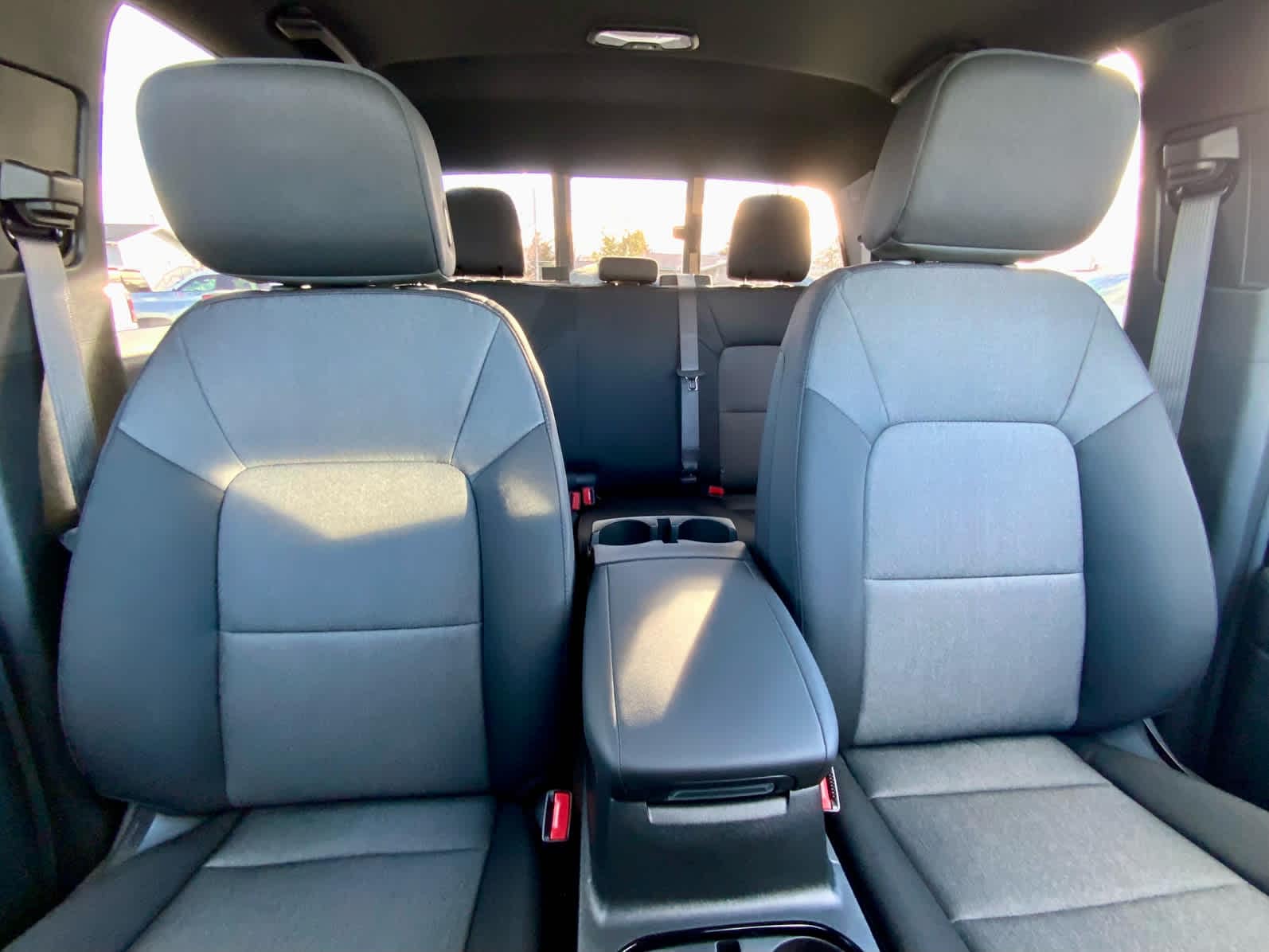 Thumbnail: 2026 Chevrolet Colorado - 30