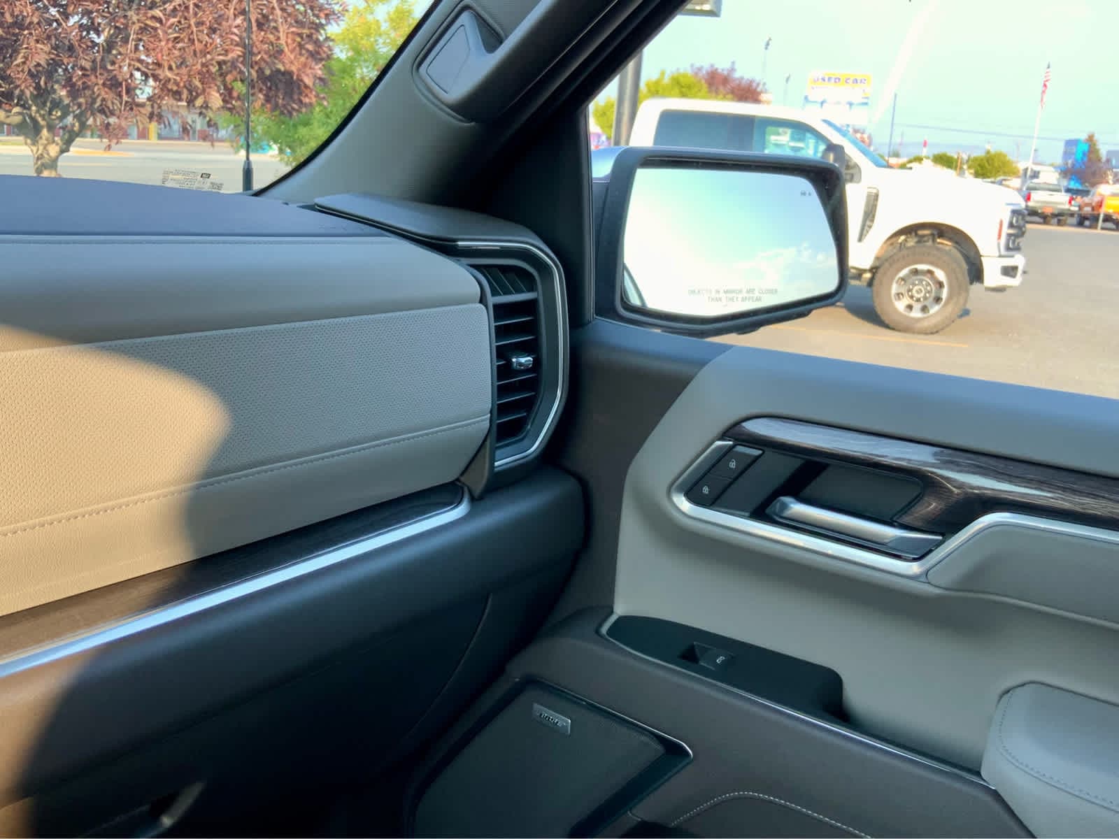 Thumbnail: 2026 Chevrolet Silverado 1500 - 40