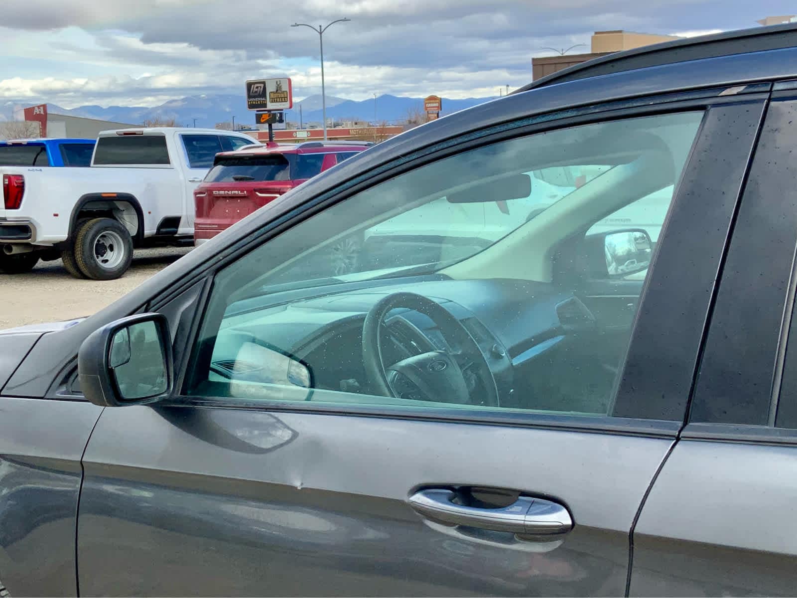 Thumbnail: 2015 Ford Edge - 11