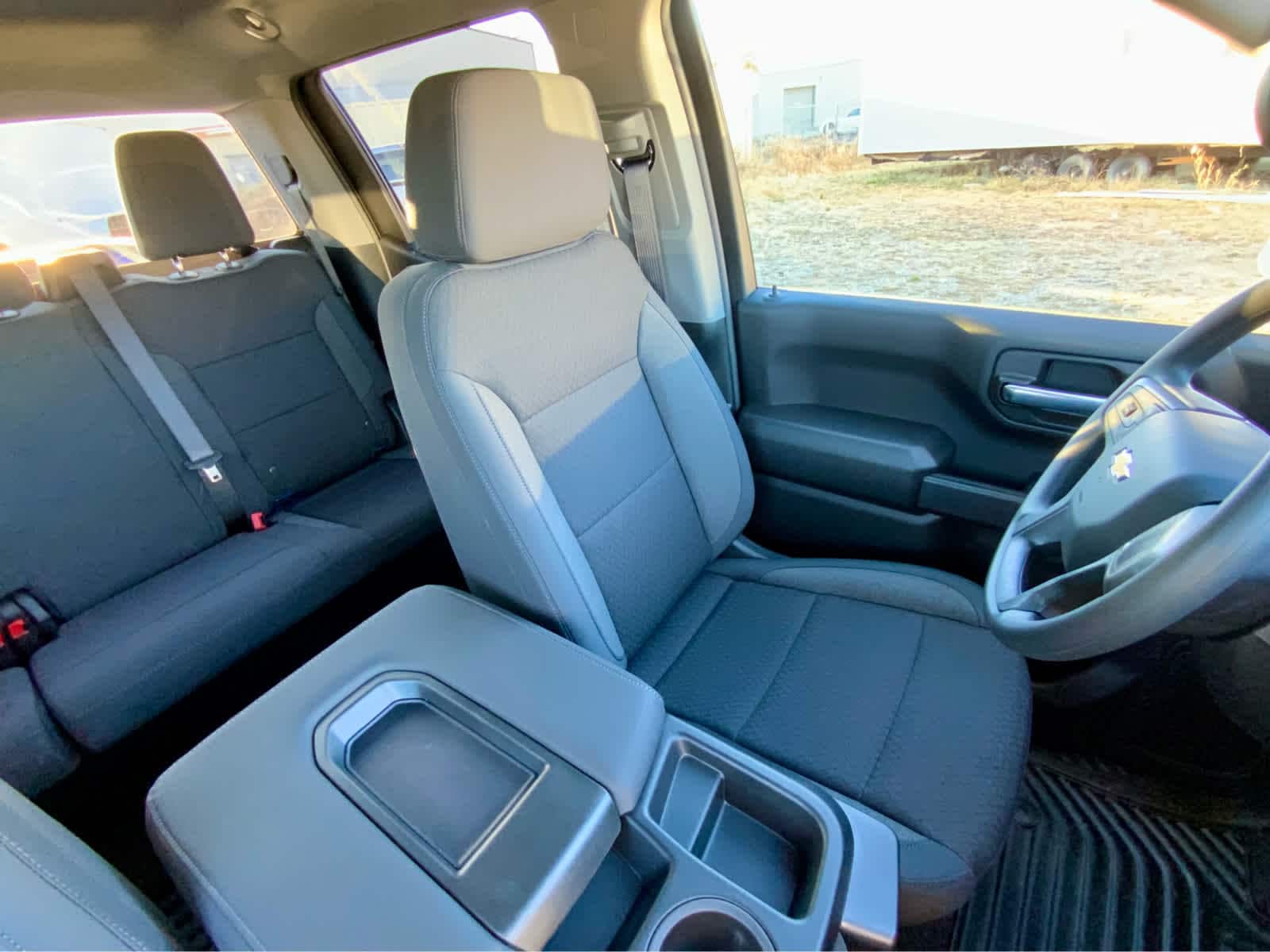 Thumbnail: 2026 Chevrolet Silverado 1500 - 27