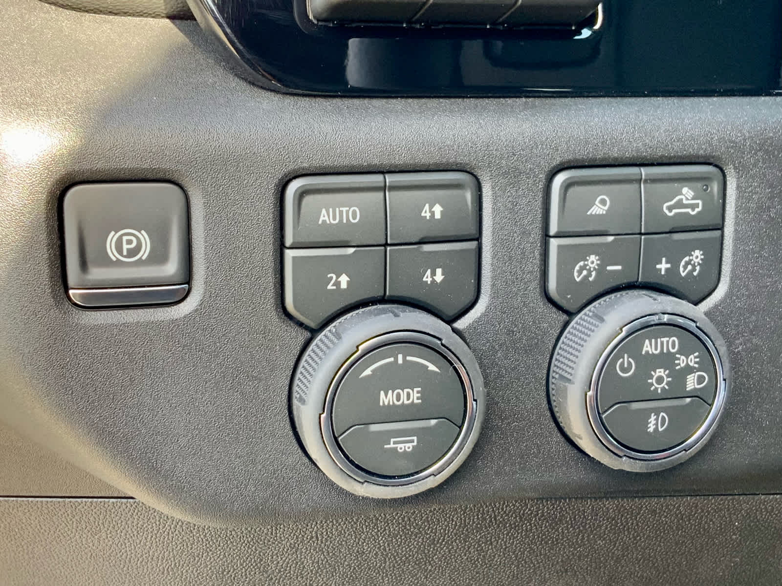 Thumbnail: 2026 Chevrolet Silverado 3500 - 47