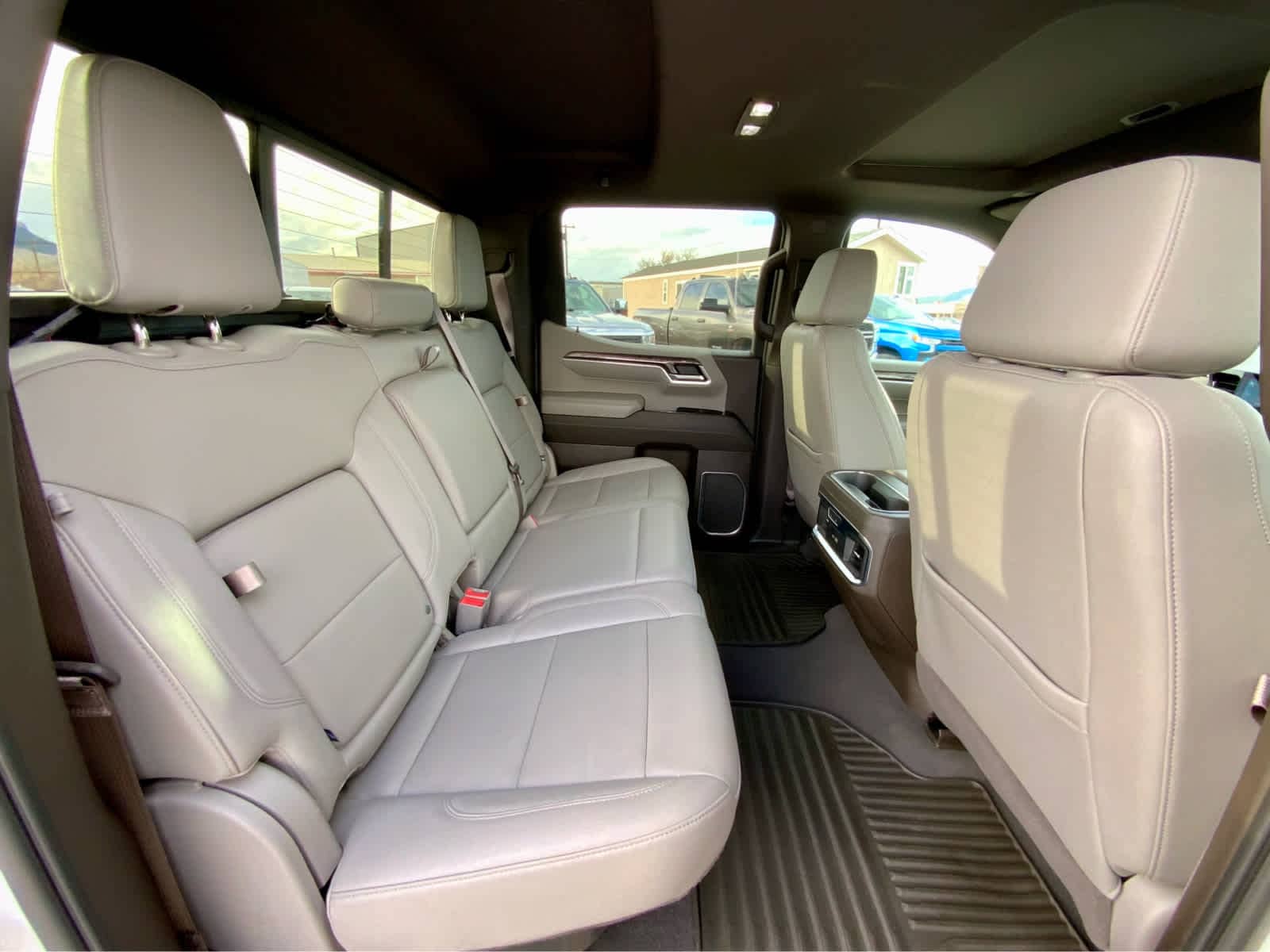 Thumbnail: 2022 Chevrolet Silverado 1500 - 31