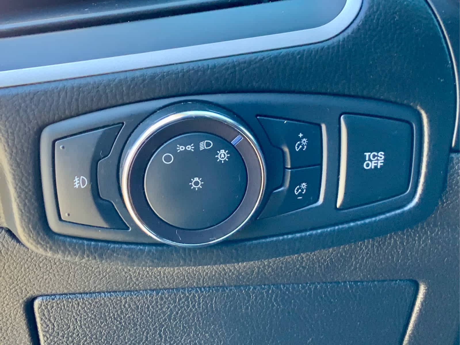 Thumbnail: 2020 Ford Edge - 45