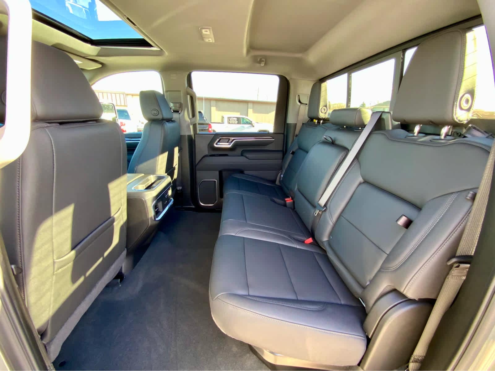 Thumbnail: 2026 Chevrolet Silverado 3500 - 34