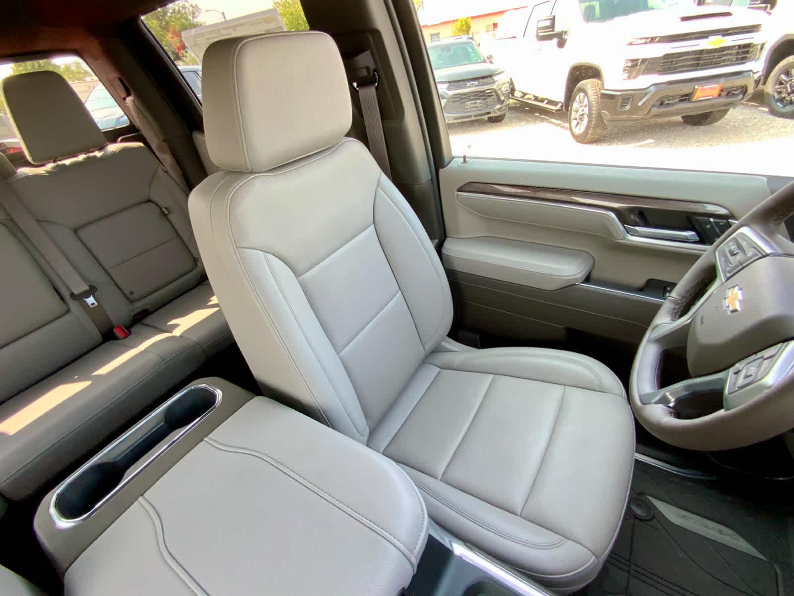 Thumbnail: 2026 Chevrolet Silverado 1500 - 34