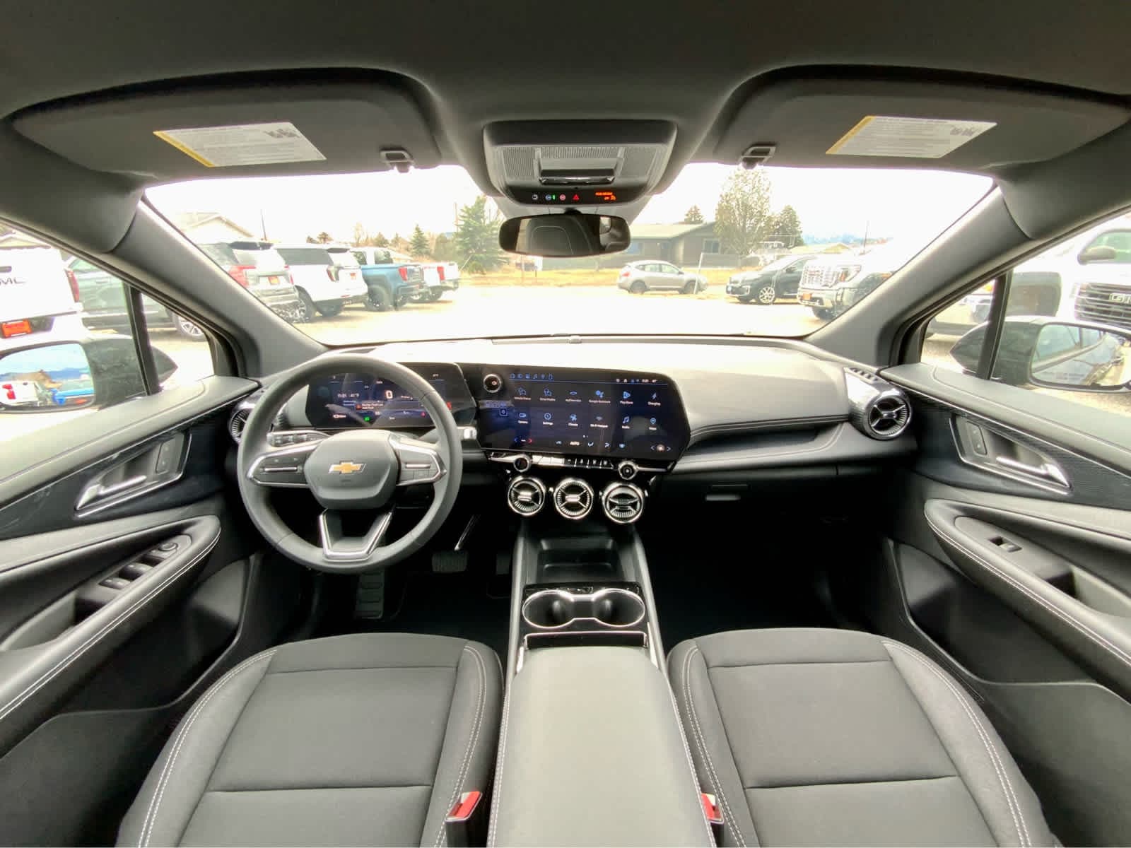 Thumbnail: 2026 Chevrolet Blazer EV - 28