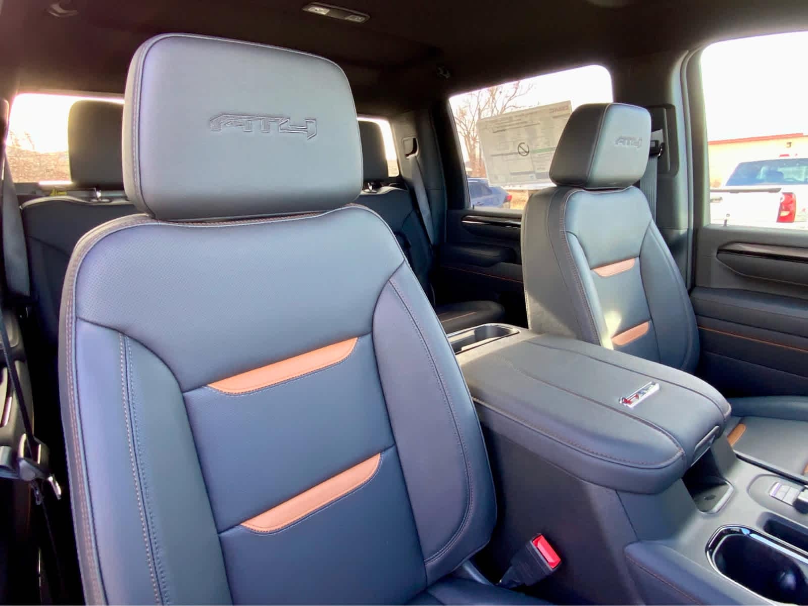 Thumbnail: 2026 GMC Sierra 2500 - 34