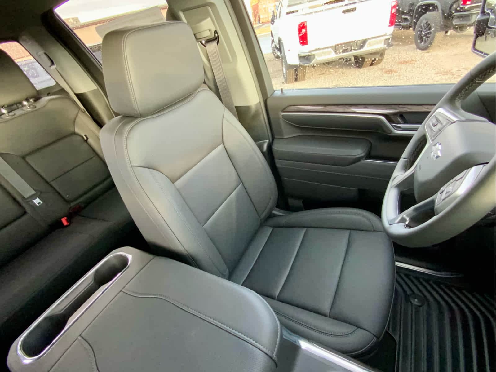 Thumbnail: 2026 Chevrolet Silverado 3500 - 38