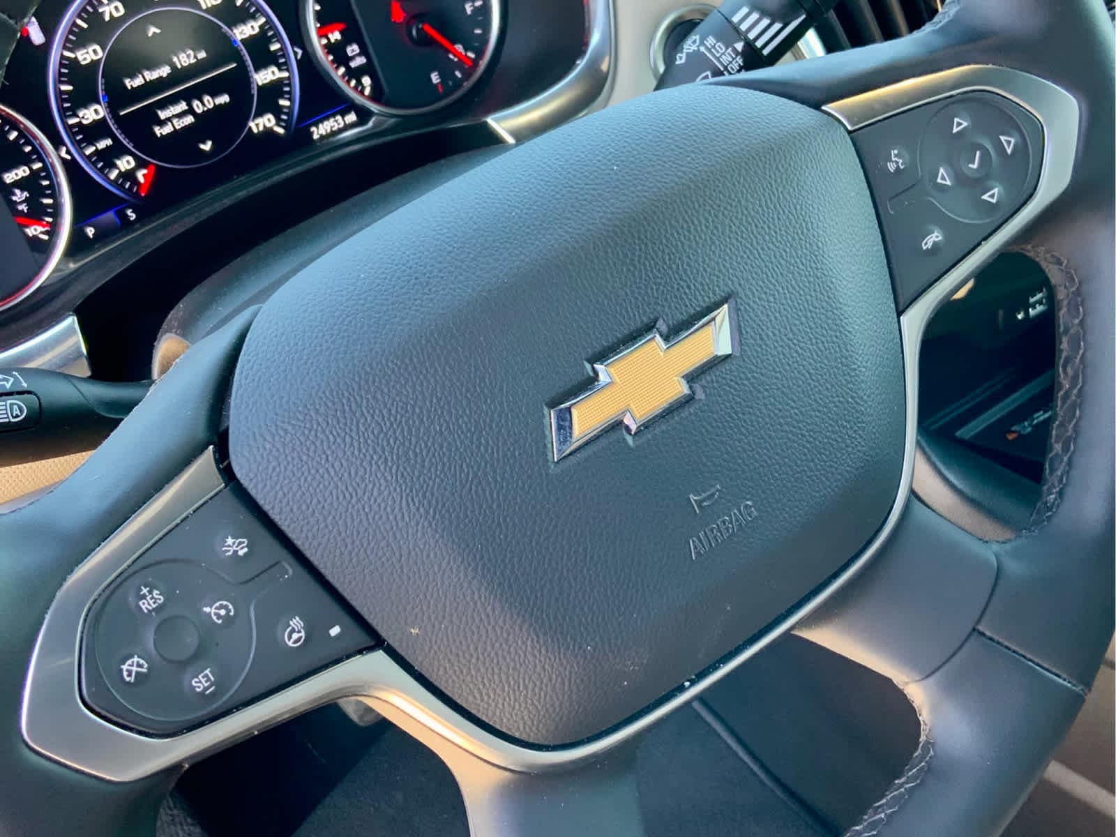 Thumbnail: 2023 Chevrolet Traverse - 33