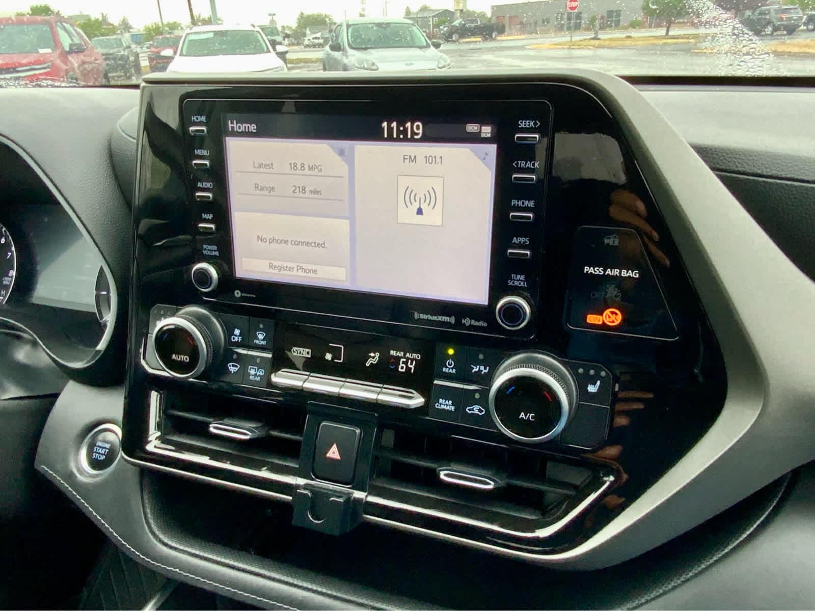 Thumbnail: 2021 Toyota Highlander - 43