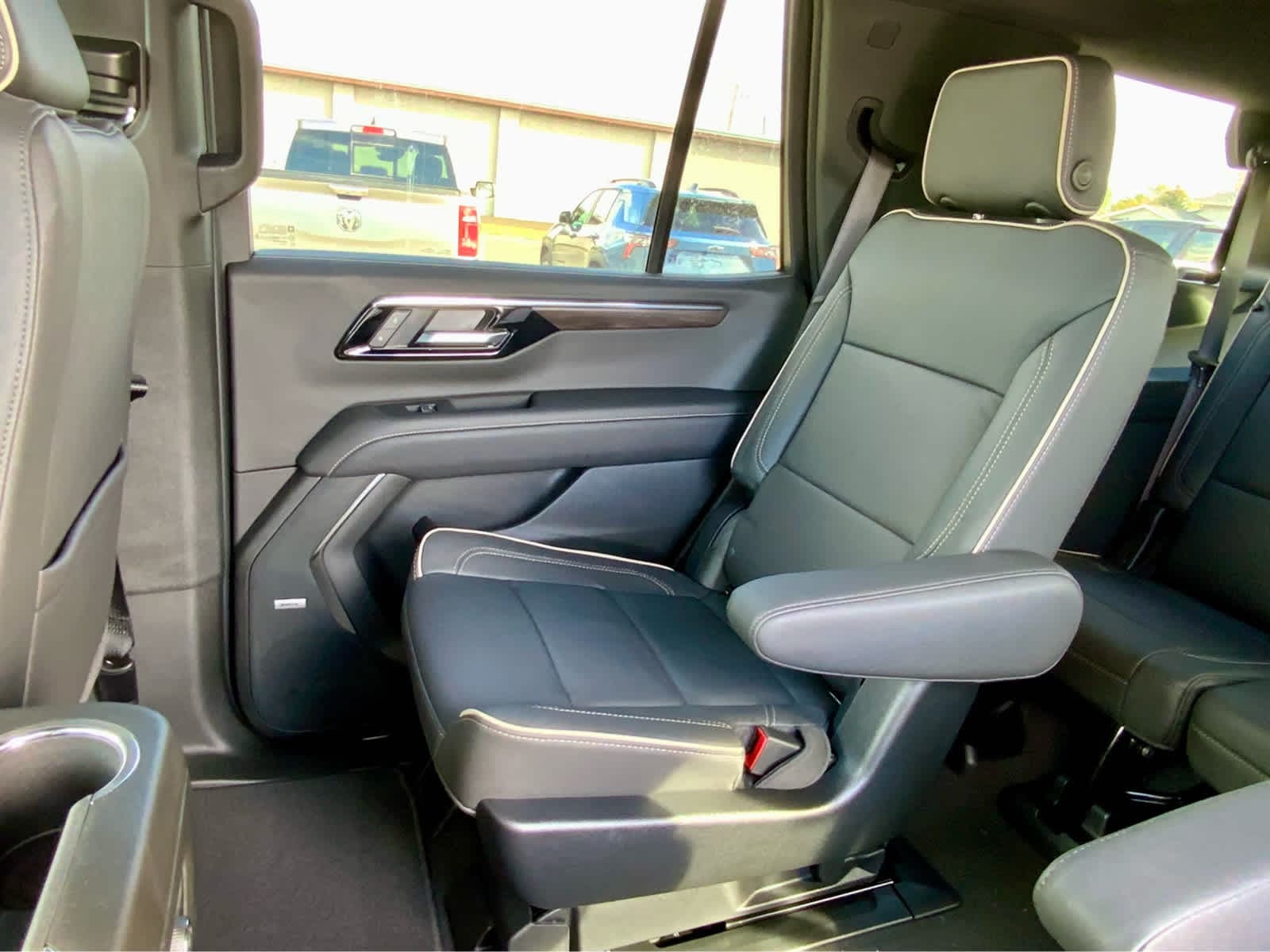 Thumbnail: 2026 Chevrolet Tahoe - 30