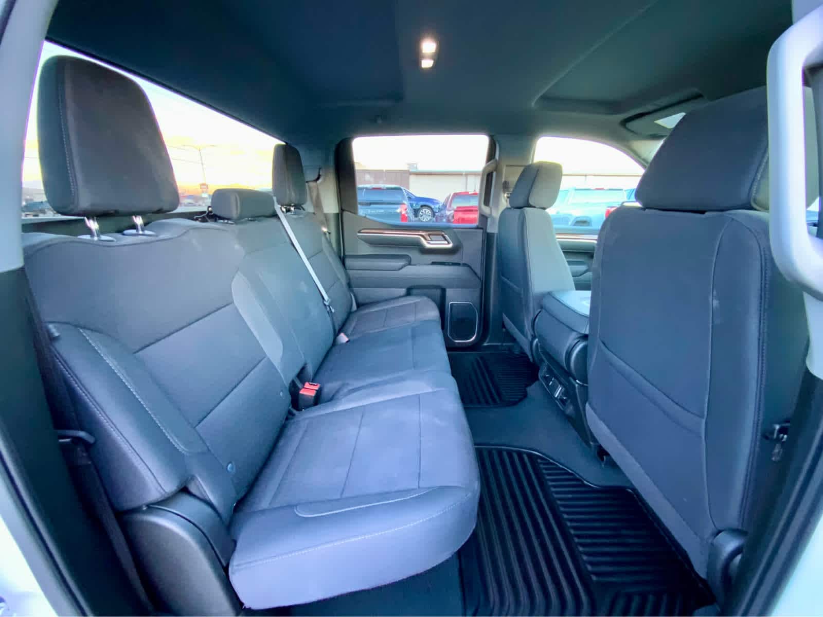 Thumbnail: 2026 Chevrolet Silverado 1500 - 33