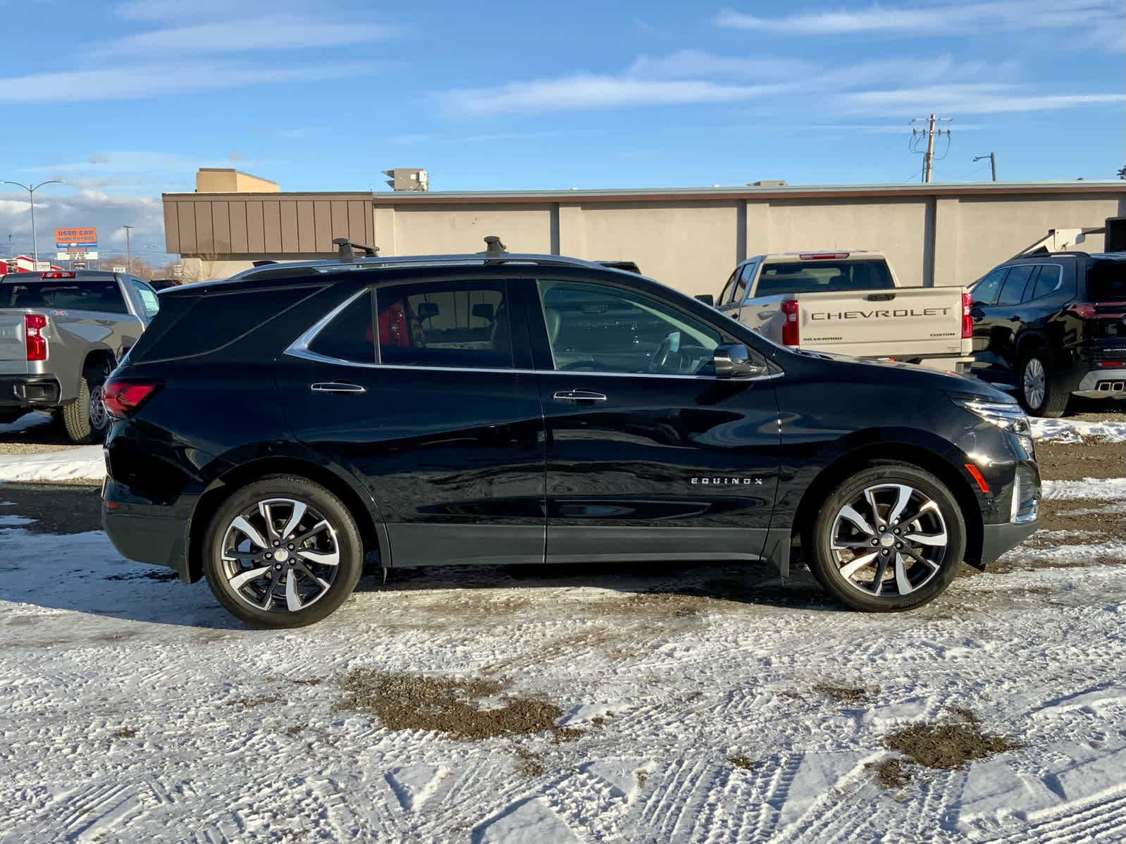 Thumbnail: 2022 Chevrolet Equinox - 5