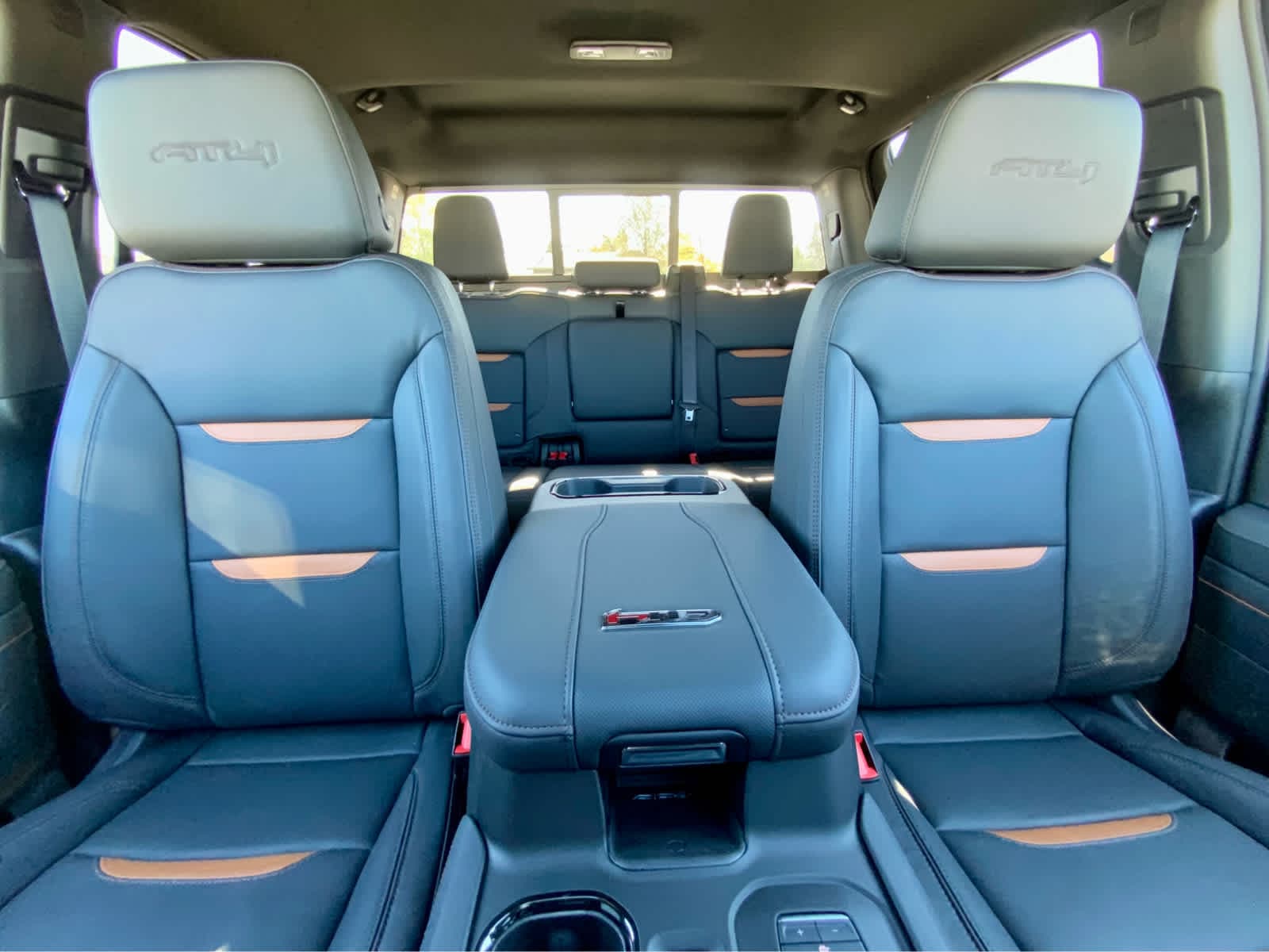 Thumbnail: 2026 GMC Sierra 2500 - 37