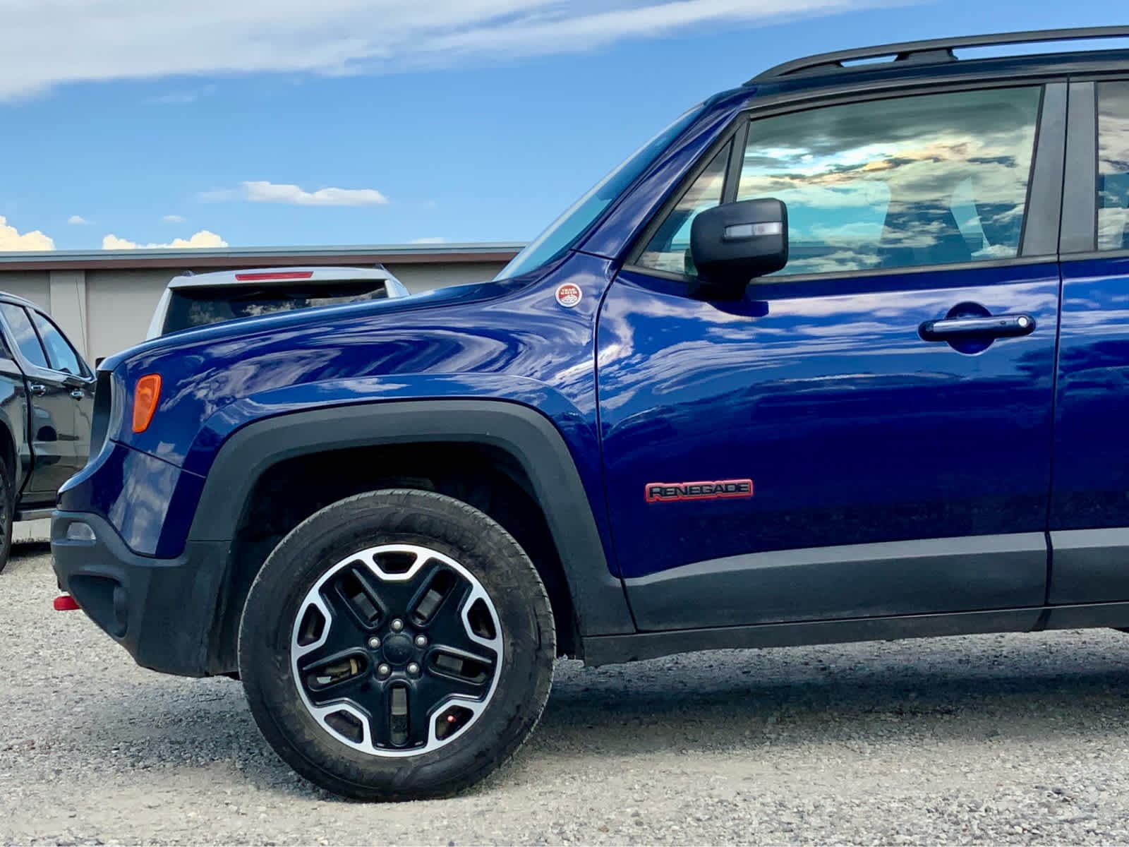 Thumbnail: 2017 Jeep Renegade - 10