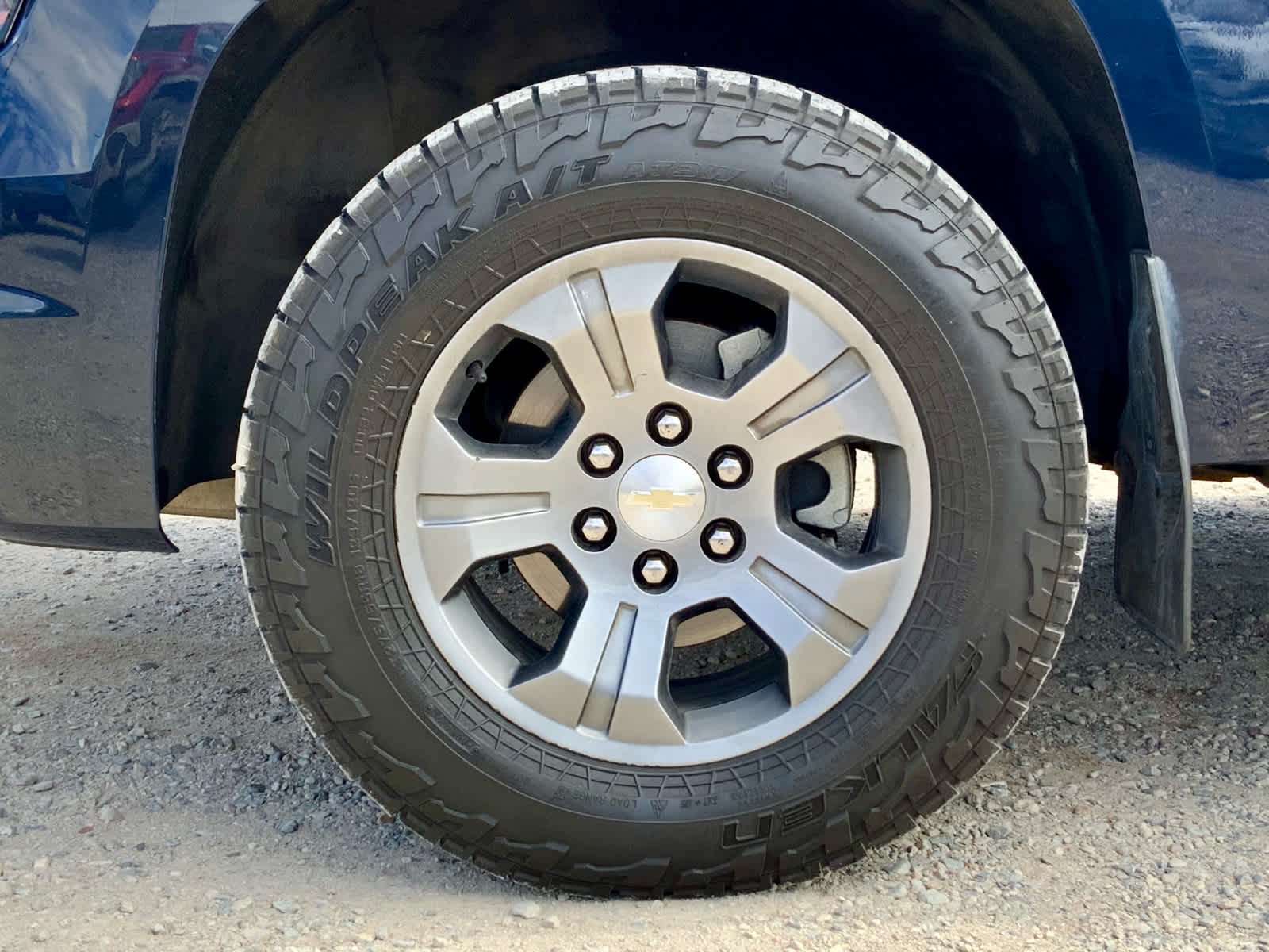 Thumbnail: 2017 Chevrolet Suburban - 15