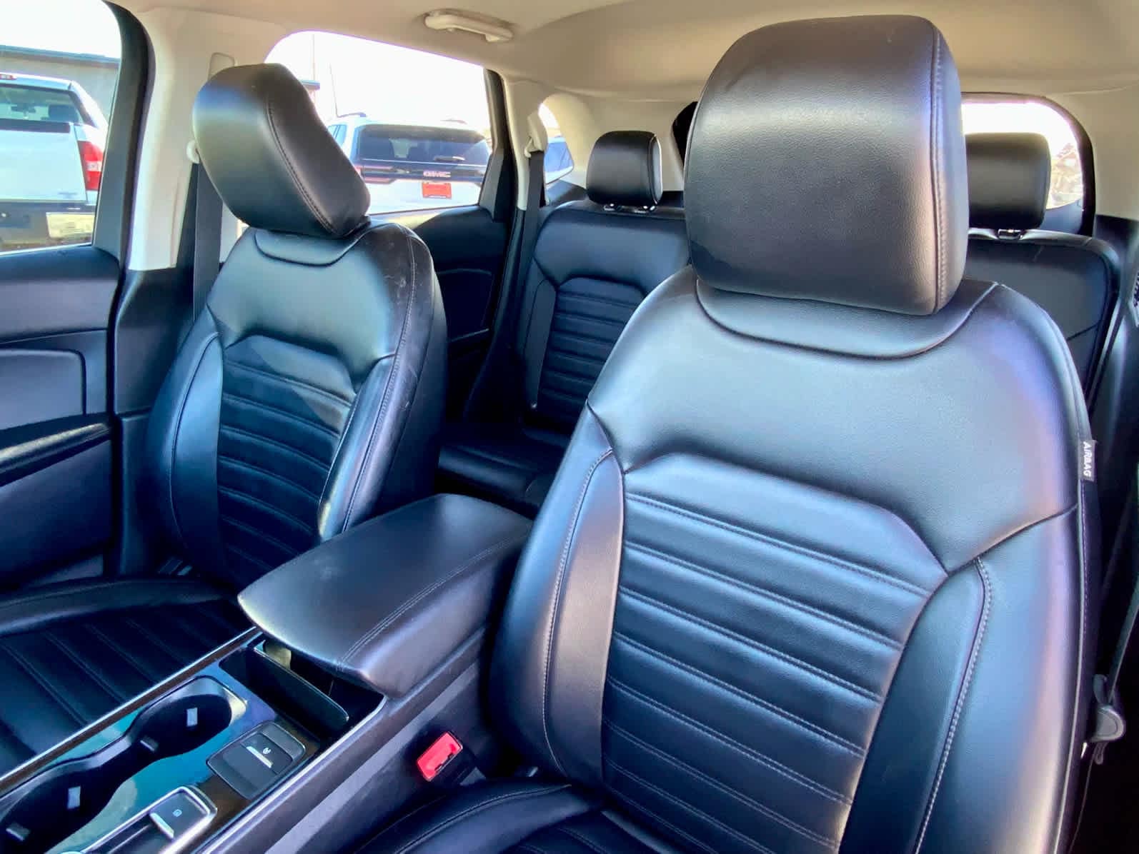 Thumbnail: 2020 Ford Edge - 25