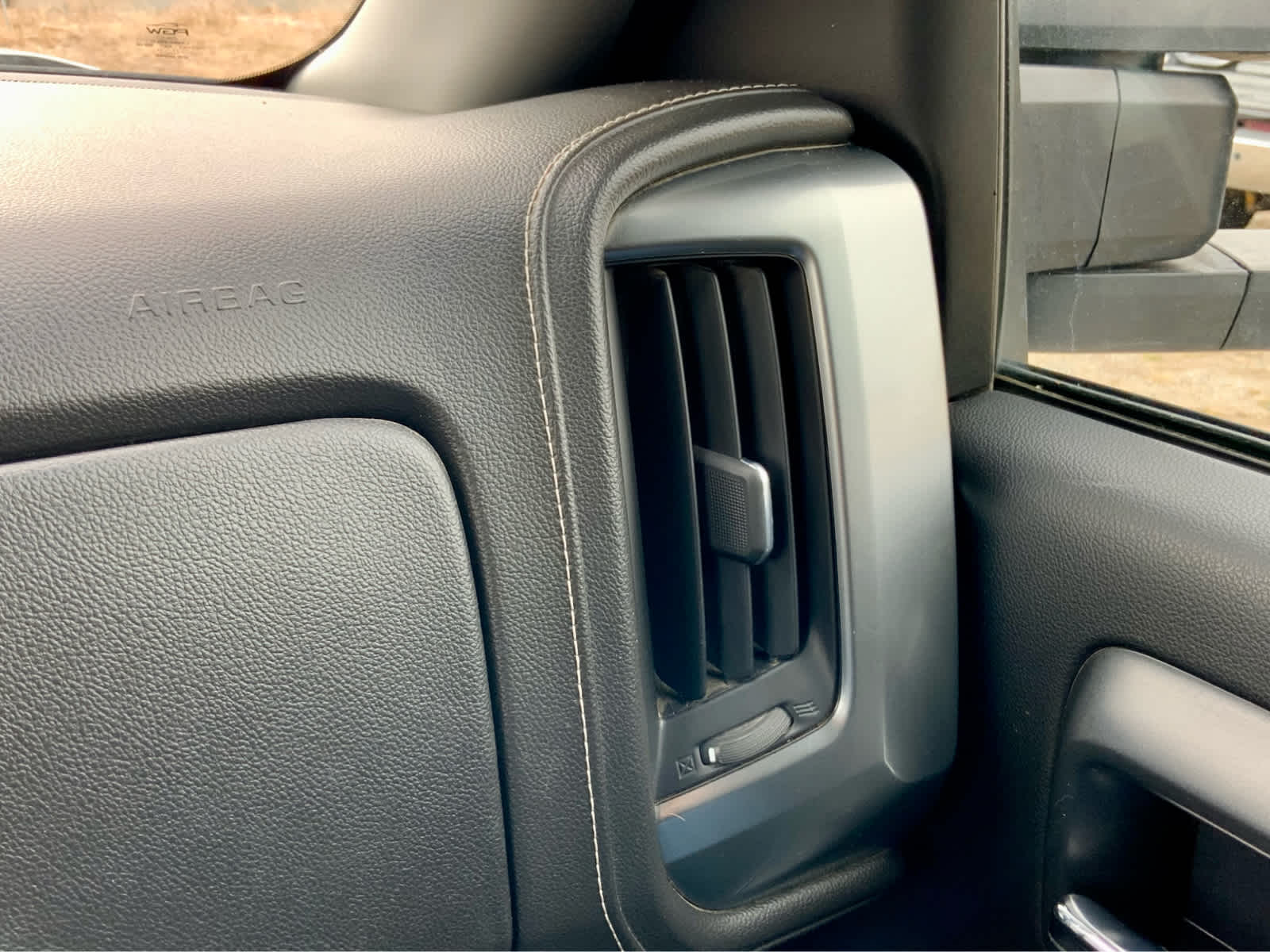 Thumbnail: 2015 Chevrolet Silverado 3500 - 47