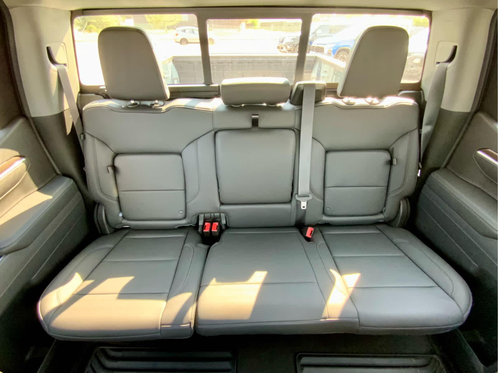 Thumbnail: 2026 Chevrolet Silverado 1500 - 33