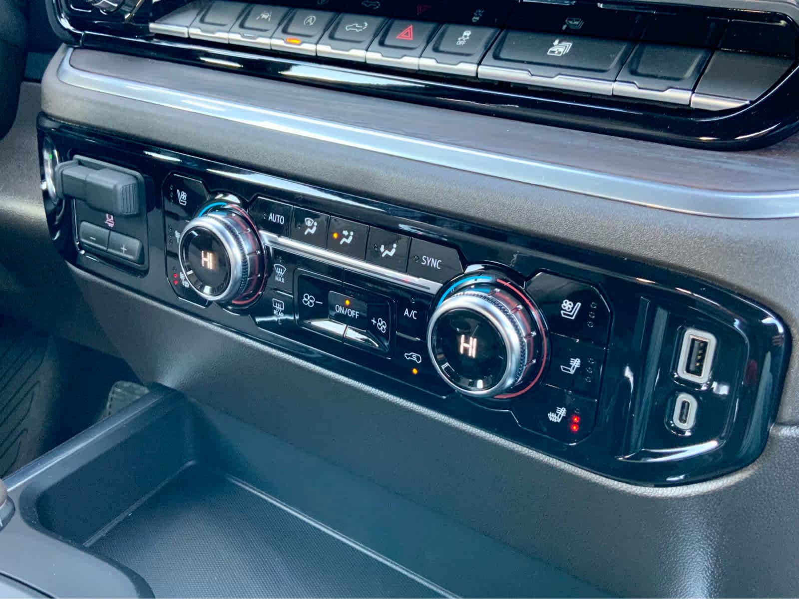 Thumbnail: 2026 GMC Sierra 1500 - 46