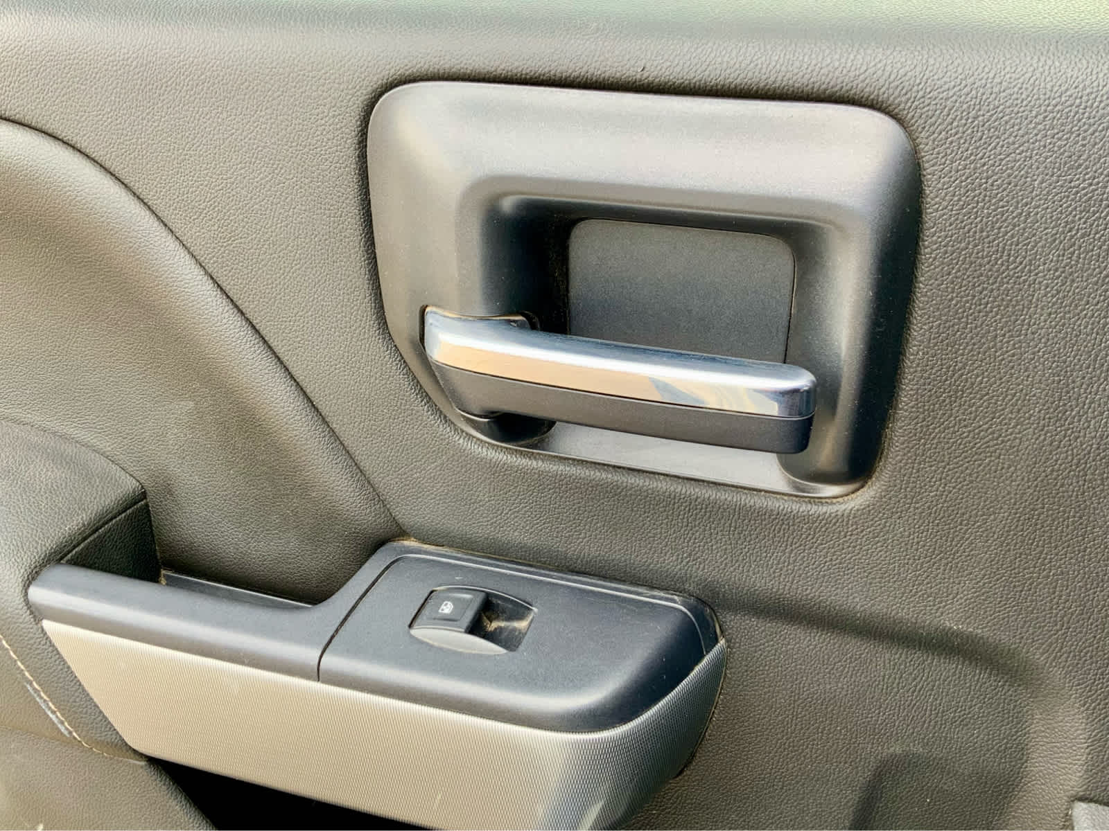 Thumbnail: 2015 Chevrolet Silverado 3500 - 51