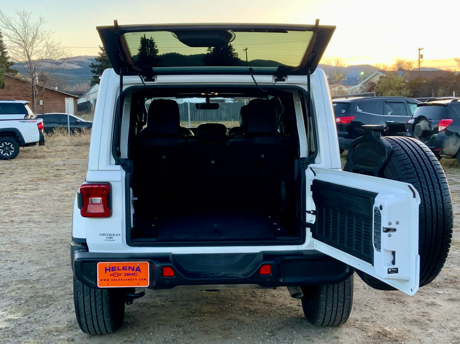 Thumbnail: 2021 Jeep Wrangler - 19