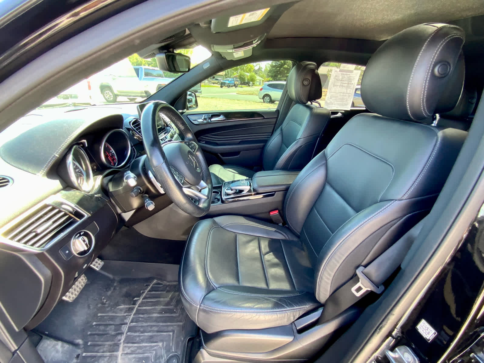 Thumbnail: 2018 Mercedes-Benz GLE - 25