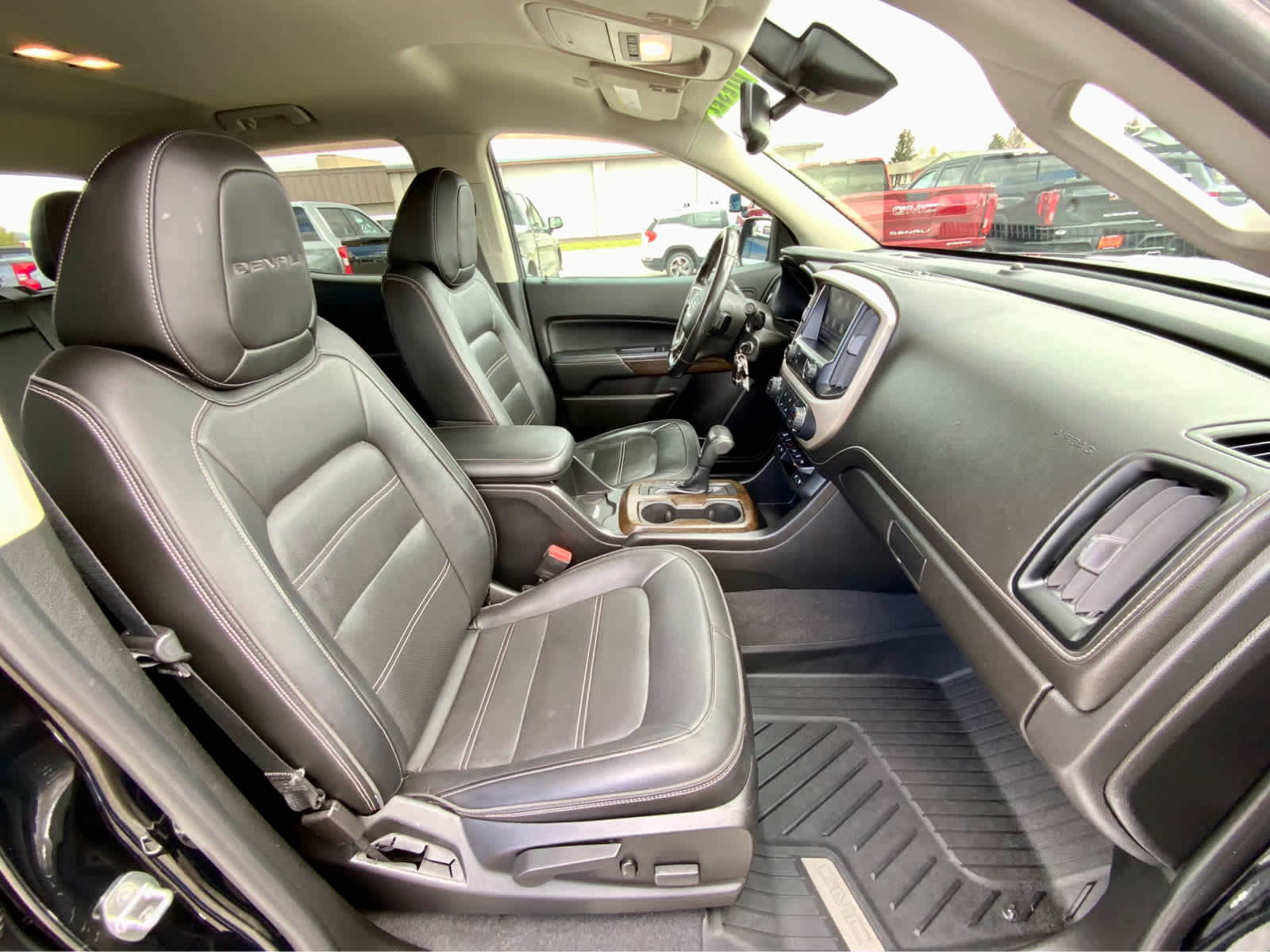 Thumbnail: 2020 GMC Canyon - 25