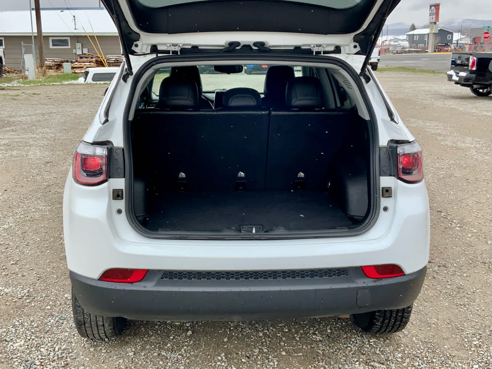 Thumbnail: 2022 Jeep Compass - 20