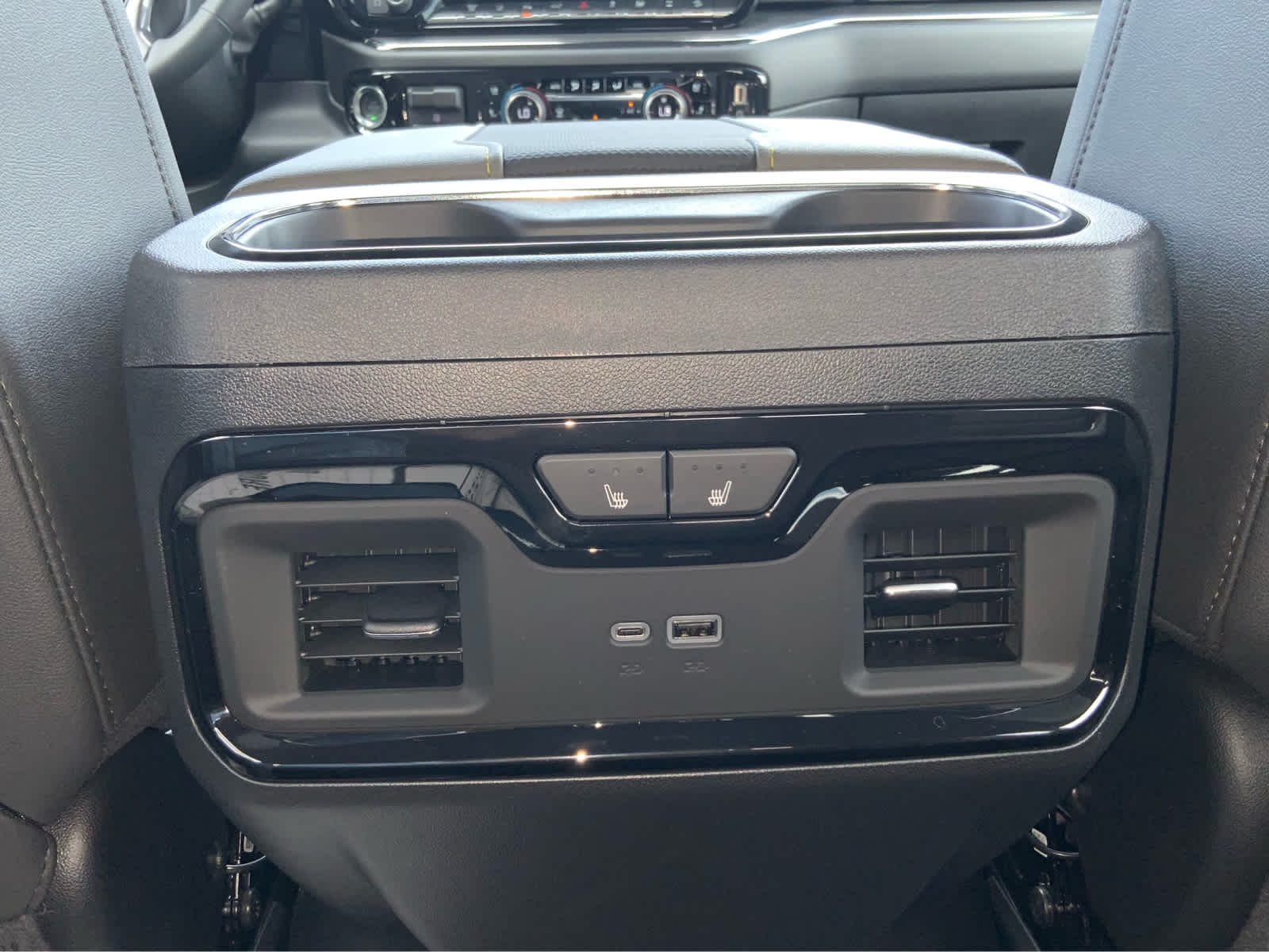 Thumbnail: 2026 Chevrolet Silverado 2500 - 32