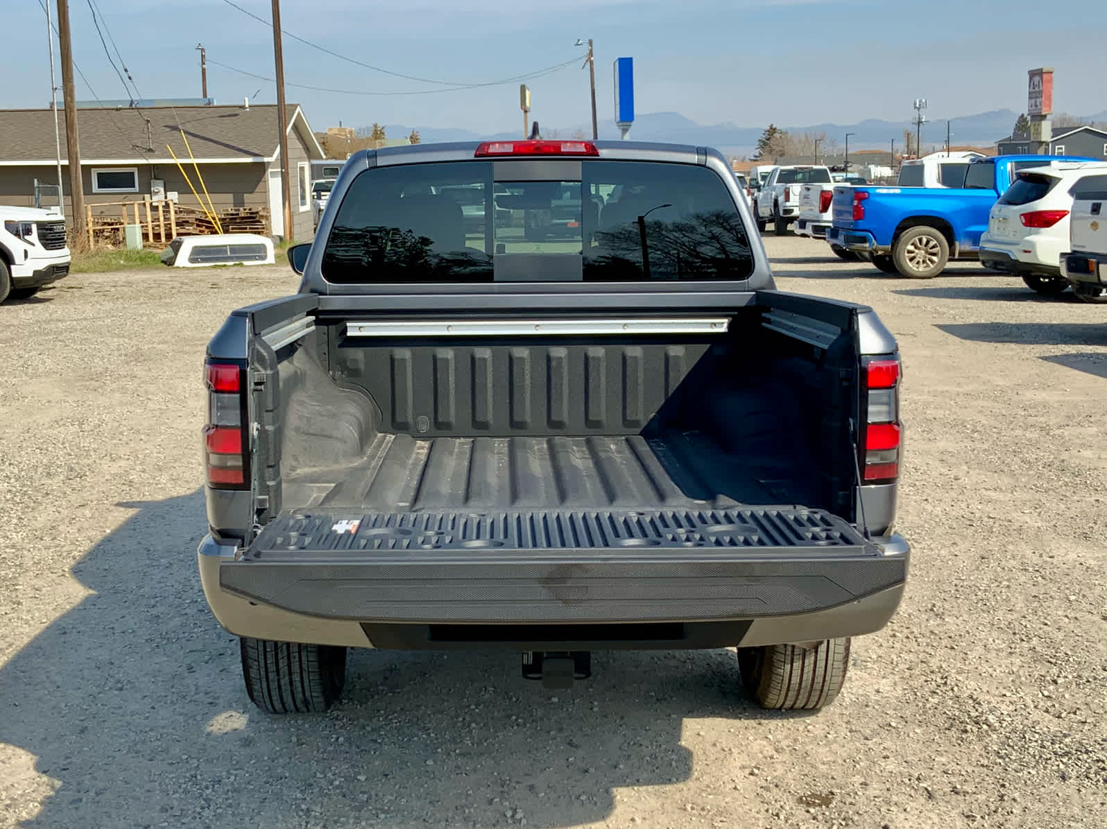 Thumbnail: 2024 Nissan Frontier - 22