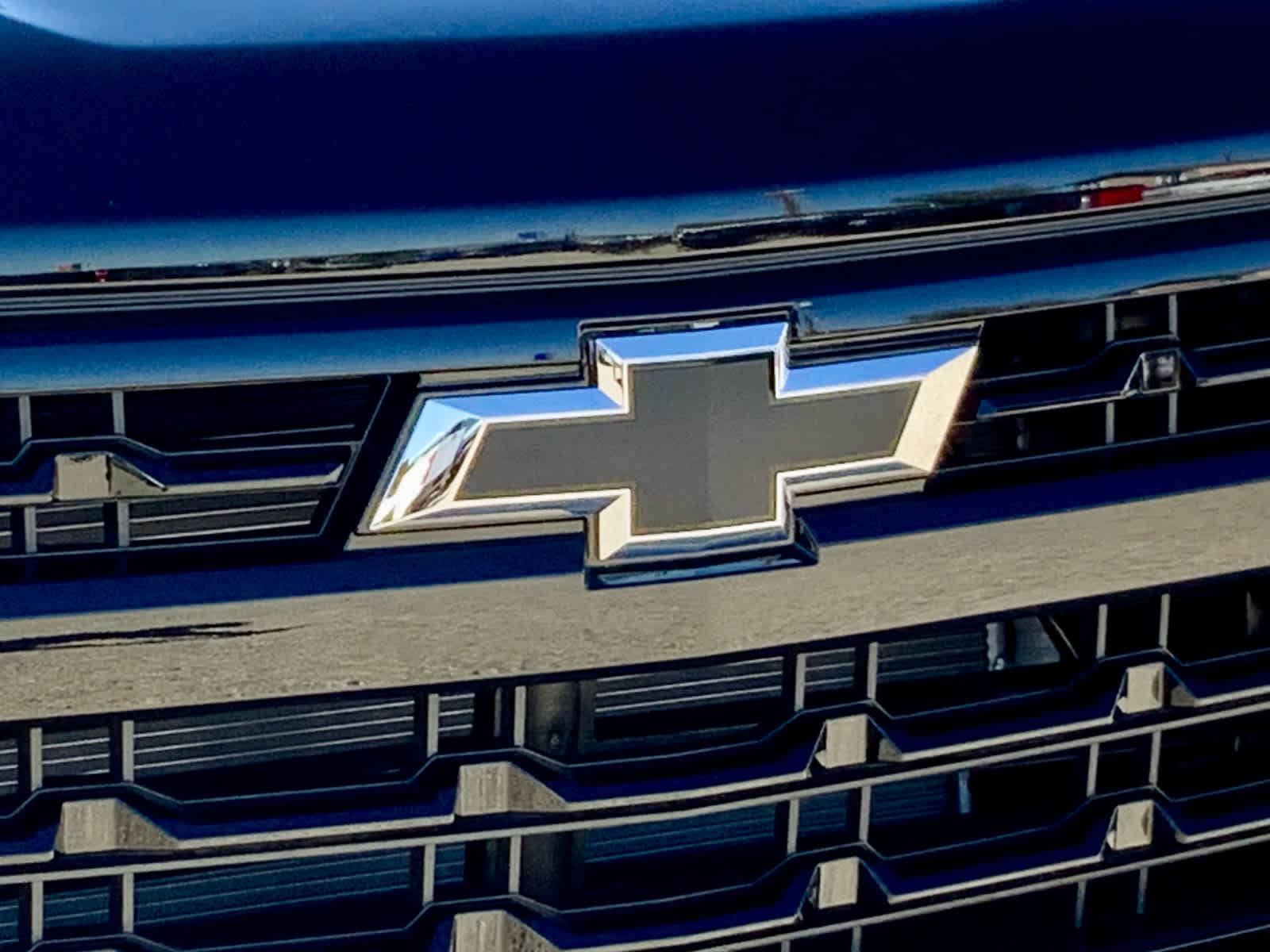 Thumbnail: 2026 Chevrolet Silverado 1500 - 22