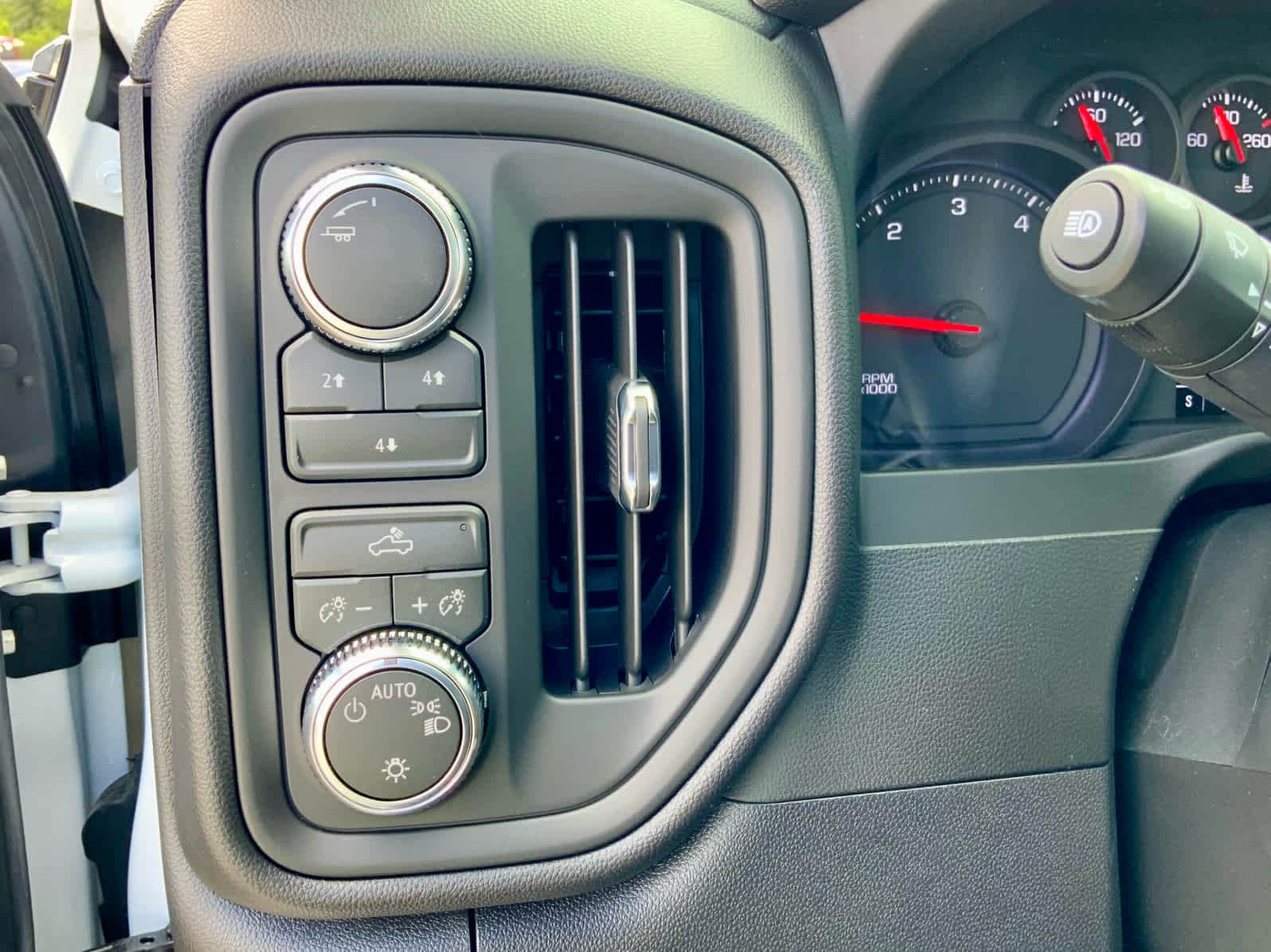 Thumbnail: 2026 GMC Sierra 2500 - 44