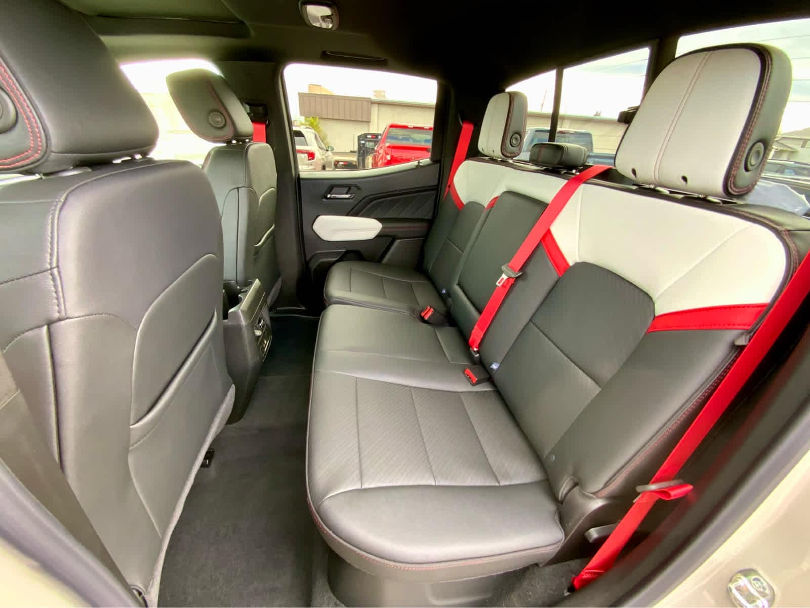 Thumbnail: 2026 GMC Canyon - 30