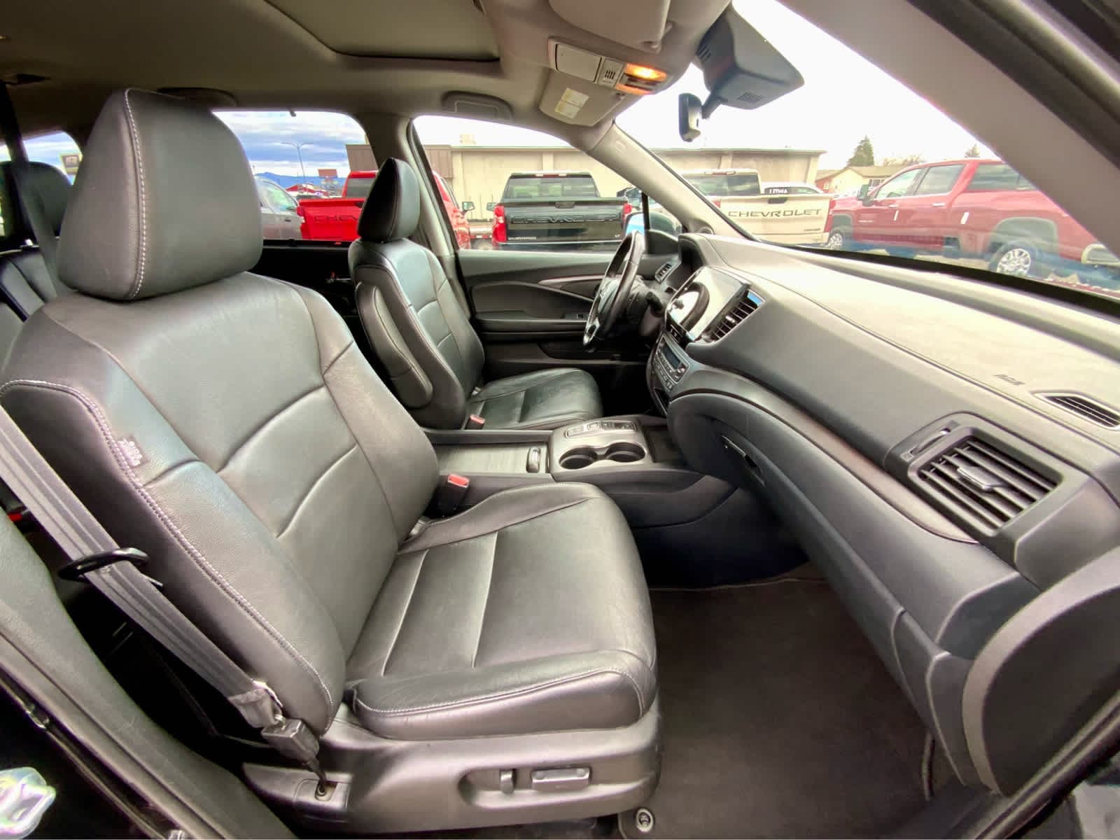 Thumbnail: 2022 Honda Pilot - 25