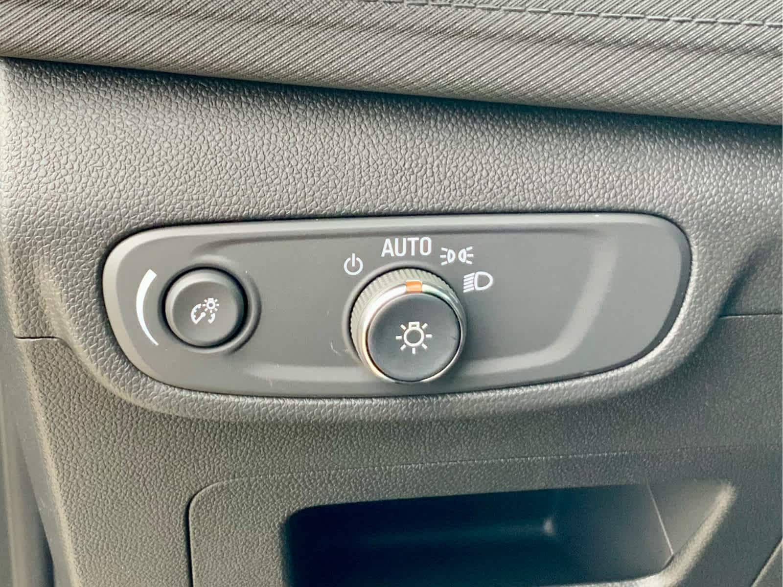 Thumbnail: 2026 Chevrolet TrailBlazer - 46