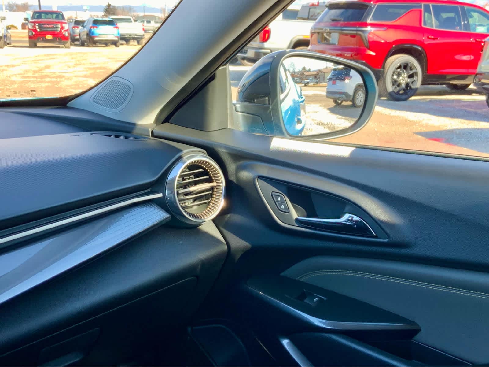 Thumbnail: 2026 Chevrolet Trax - 34