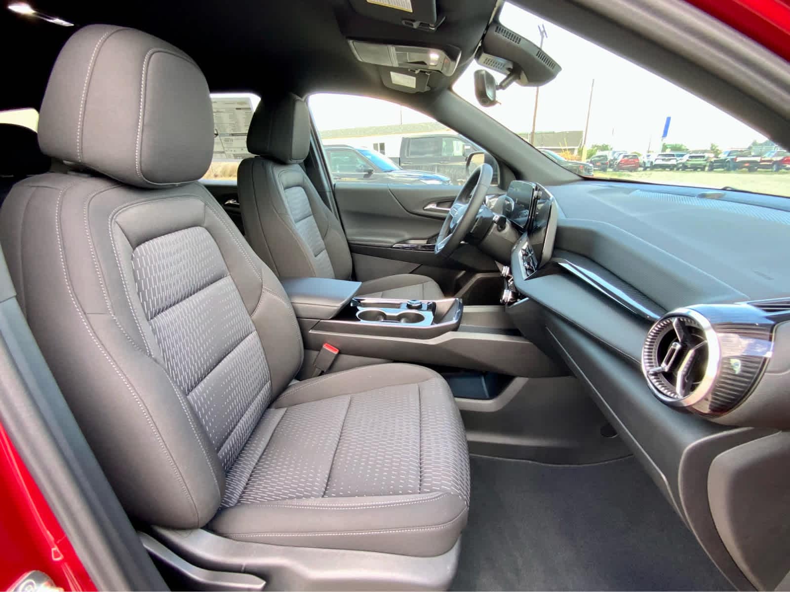 Thumbnail: 2026 Chevrolet Equinox - 26