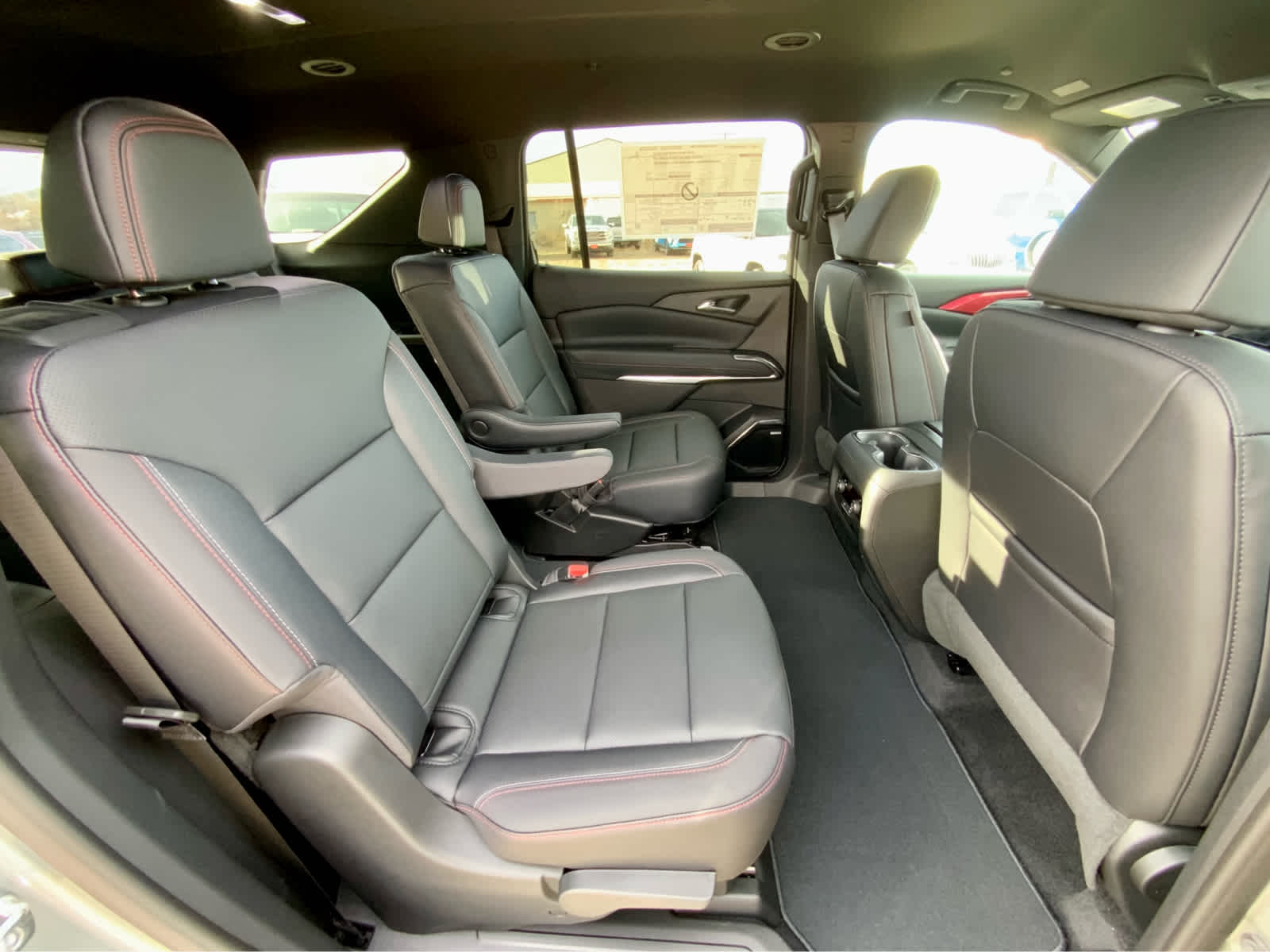 Thumbnail: 2026 Chevrolet Traverse - 30