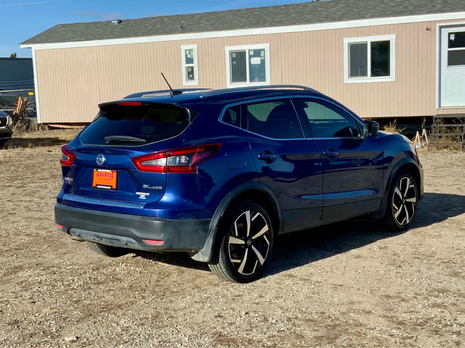 Thumbnail: 2022 Nissan Rogue Sport - 5