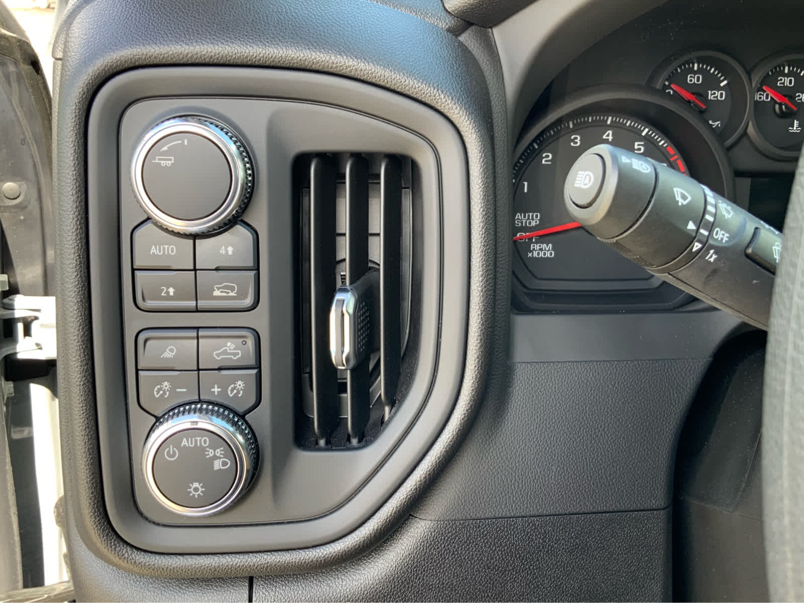 Thumbnail: 2025 GMC Sierra 1500 - 50
