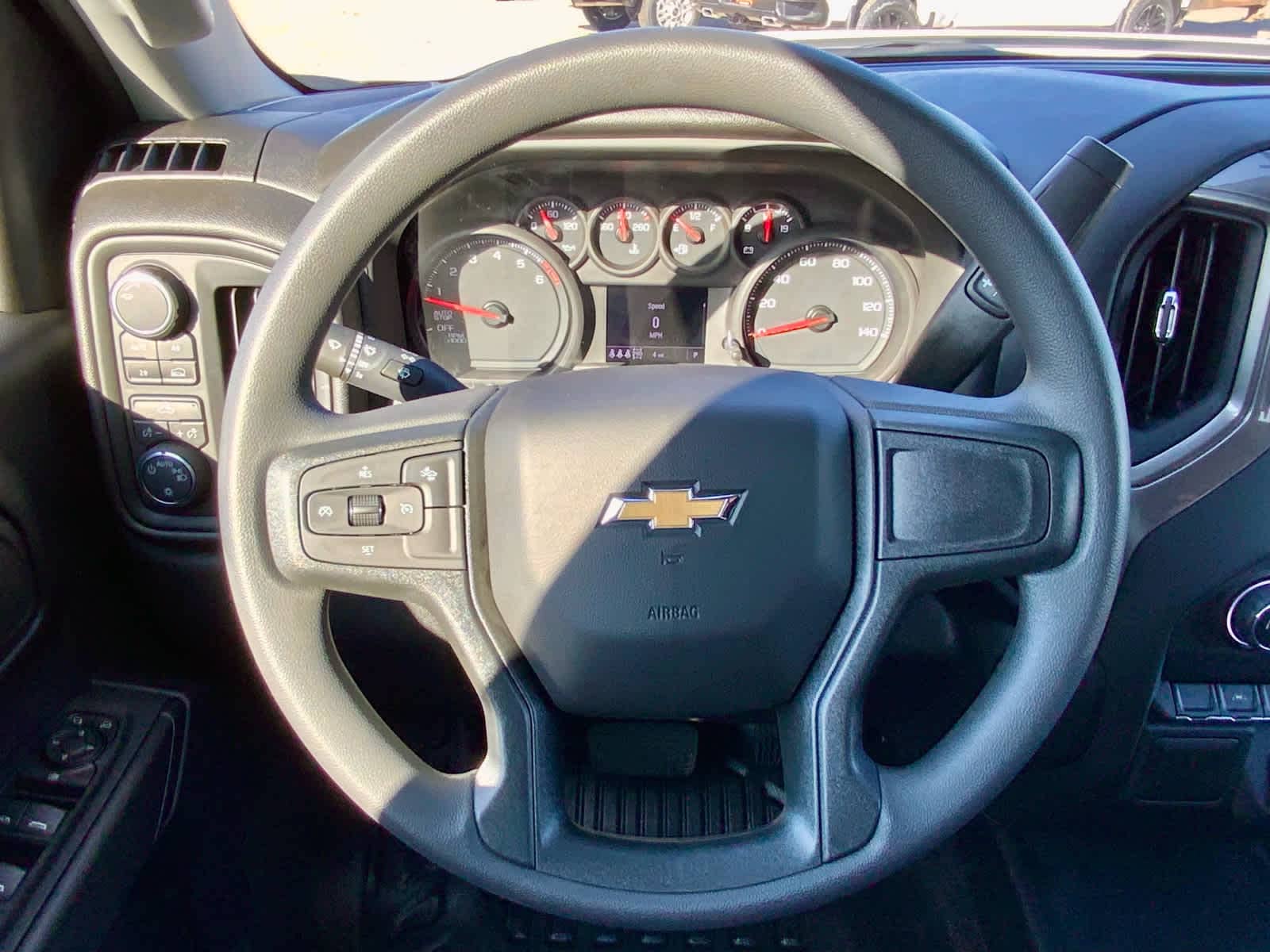 Thumbnail: 2026 Chevrolet Silverado 1500 - 38