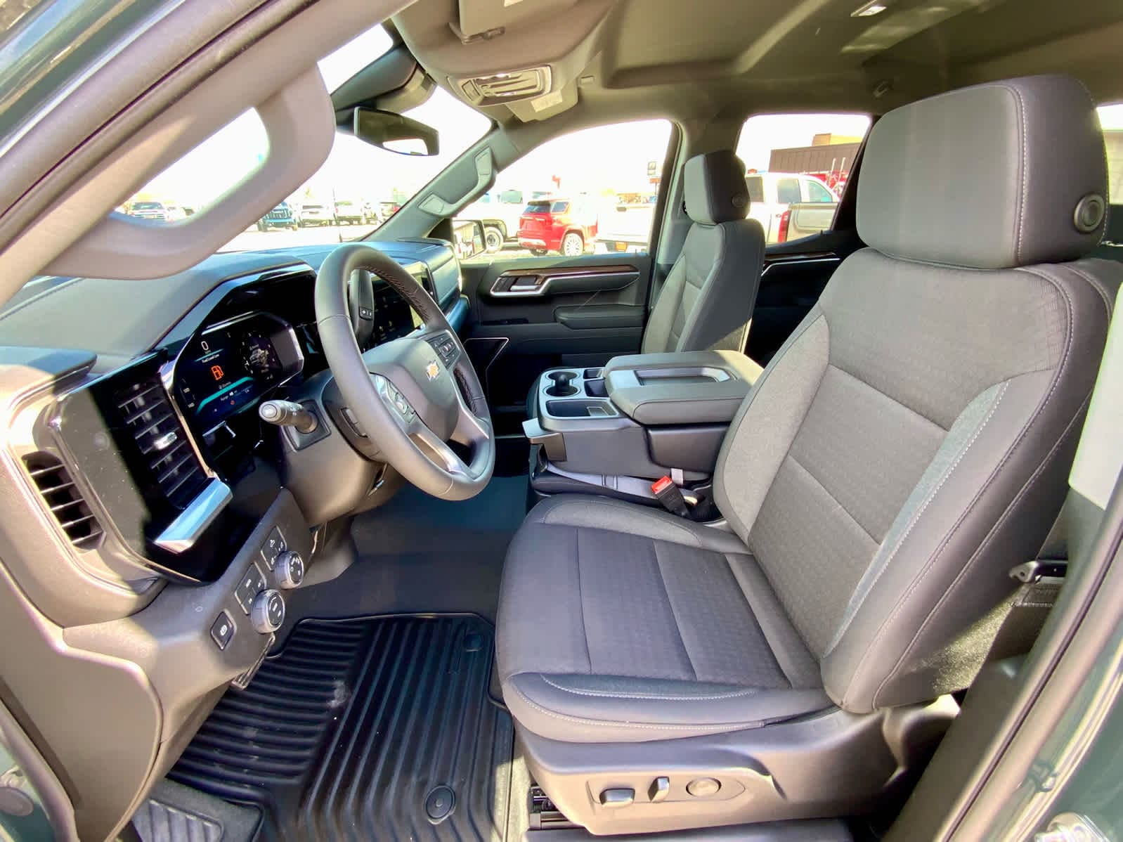 Thumbnail: 2026 Chevrolet Silverado 1500 - 23