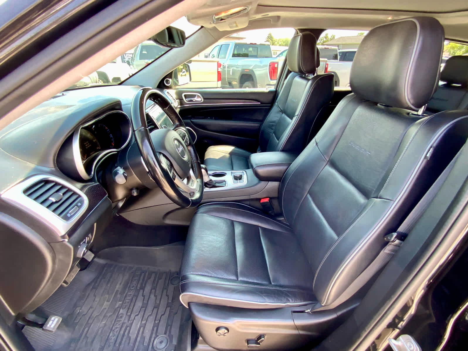 Thumbnail: 2021 Jeep Grand Cherokee - 26